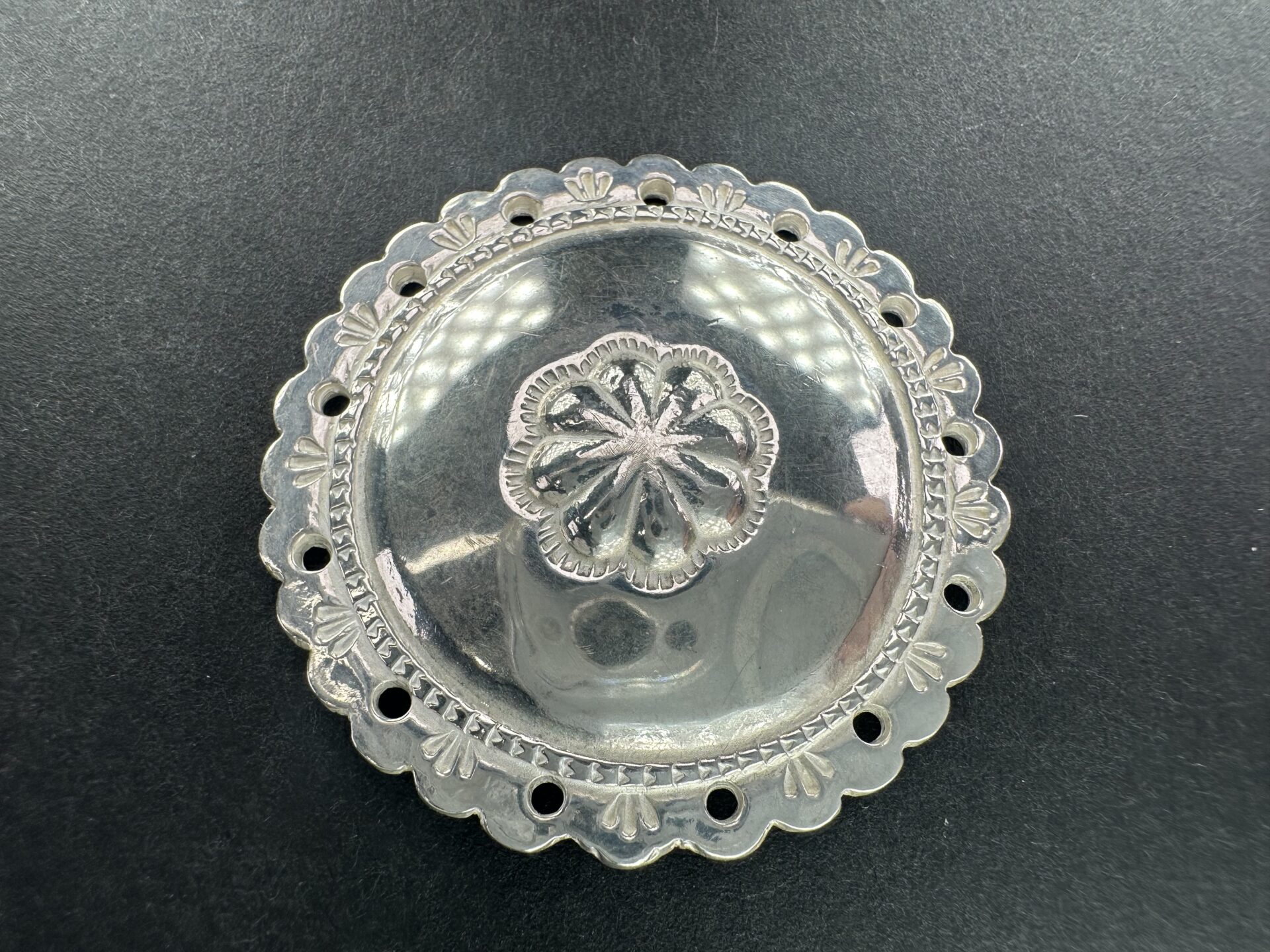 ゴローズ  goro\u0027s 極美品 SVコンチョ