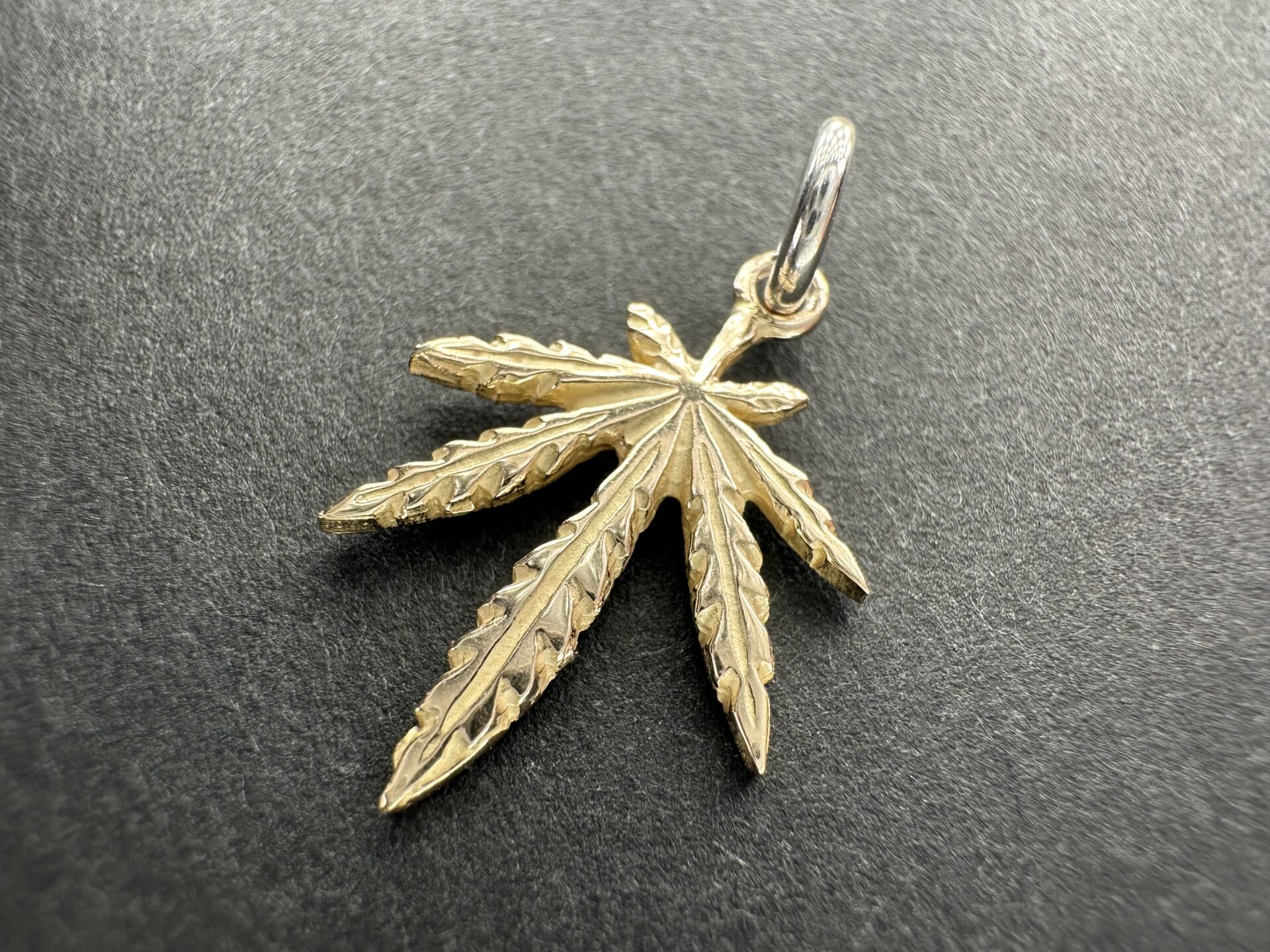 ゴローズ  goro\u0027s 新品 PickUp 証券業界大払底 全金水のみ (小)