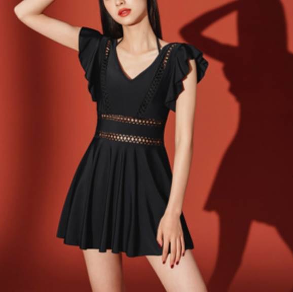 水着 かわいい おしゃれ かわいい きれいめ 女っぽ シンプル sexy トレンド ゴージャス インスタ映え カジュアル 主役級 ラブリー 大人可愛い 水着 キュート 華やか 大人っぽい 存在感 お洒落 セクシー