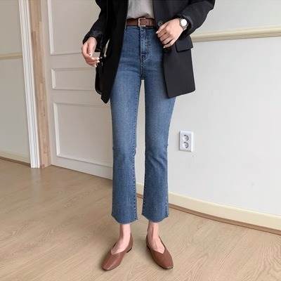 パンツ ブーツカット 上品 ブーツカット セミフレア カジュアル きれいめ デニム フェミニン かわいい モード系 レトロ マニッシュ こなれ感 アンクル丈 エレガント かっこいい デニムパンツ パンツ 9分丈 都会的 クール おしゃれ デニム シンプル