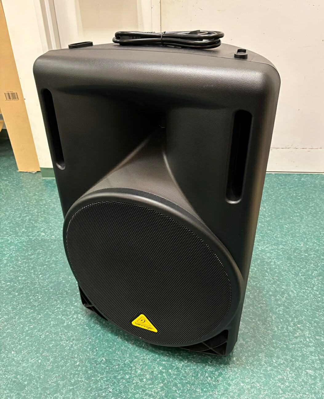 楽天市場】BEHRINGER ベリンガー B208D EUROLIVE PAパワードスピーカー