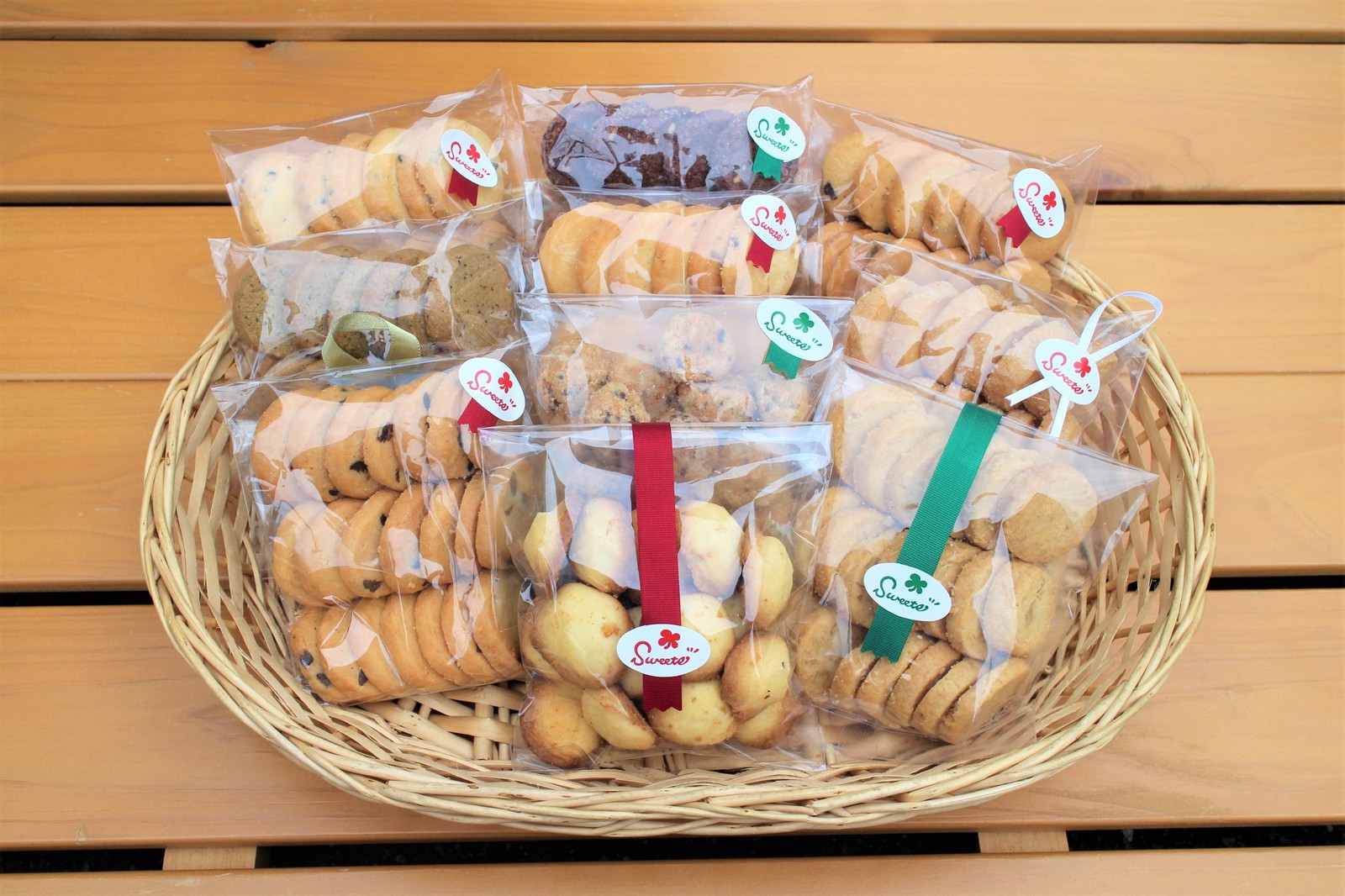 楽天市場 クッキー詰め合わせ 送料無料 クッキーお徳用セット 180枚以上 合計935g 手作り 焼き菓子 お得 たくさん サクサク かわいい おしゃれ パーティー 研修 講演 家庭用 自分用 洋菓子 お菓子 スイーツ 子供 おやつ 美味しい バラエティ チョコチップ 紅茶 楽天市場 クッキー詰め合わせ 送料無料 クッキーお徳用セット 180枚以上 合計935g 手作り 焼き菓子 お得 たくさん サクサク かわいい おしゃれ パーティー 研修 講演 家庭用 自分用 洋菓子 お菓子 スイーツ 子供 おやつ 美味しい バラエティ チョコチップ 紅茶