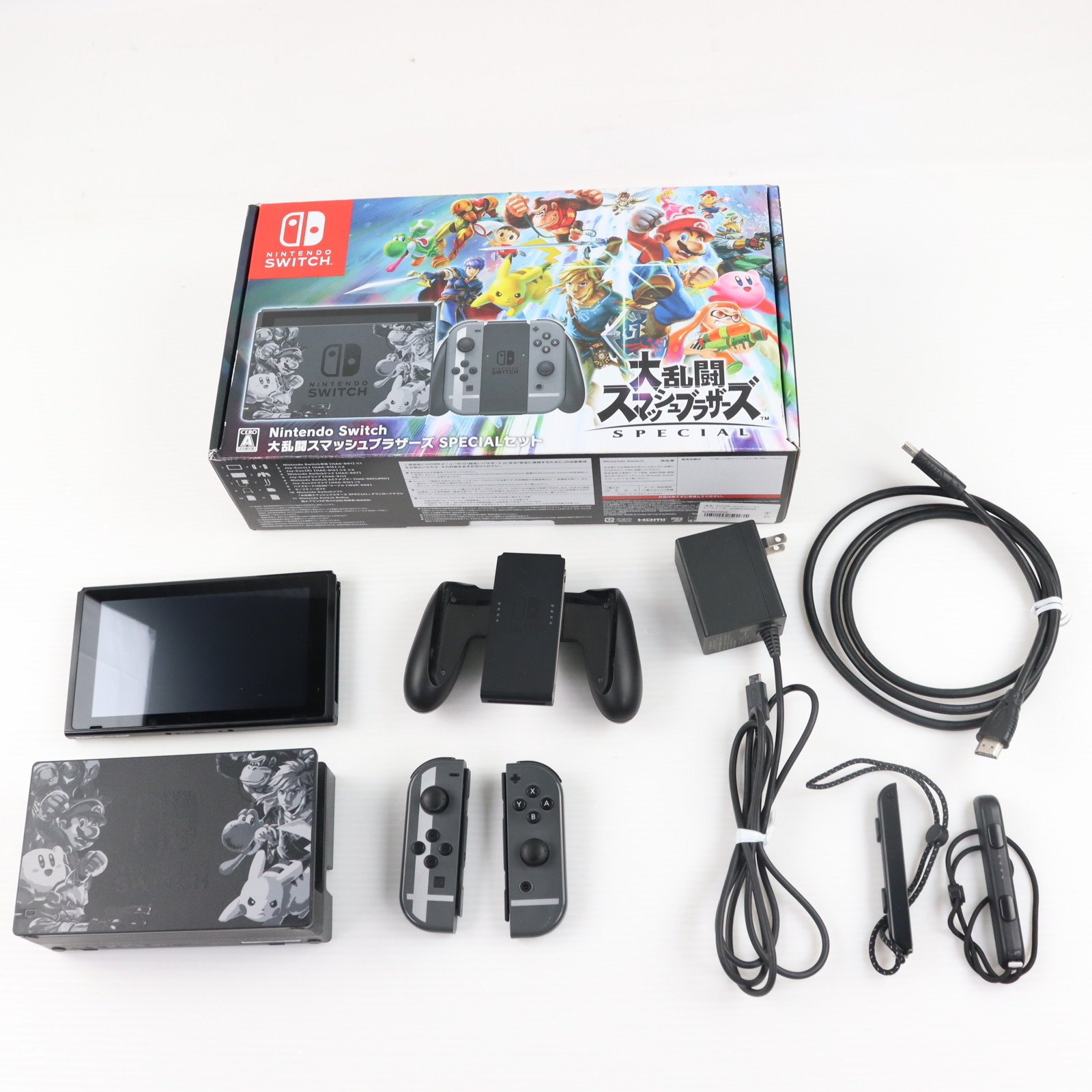 Nintendo Switch本体　スマッシュブラザーズver Amazon.co.jp: Nintendo Switch 大乱闘スマッシュブラザーズ