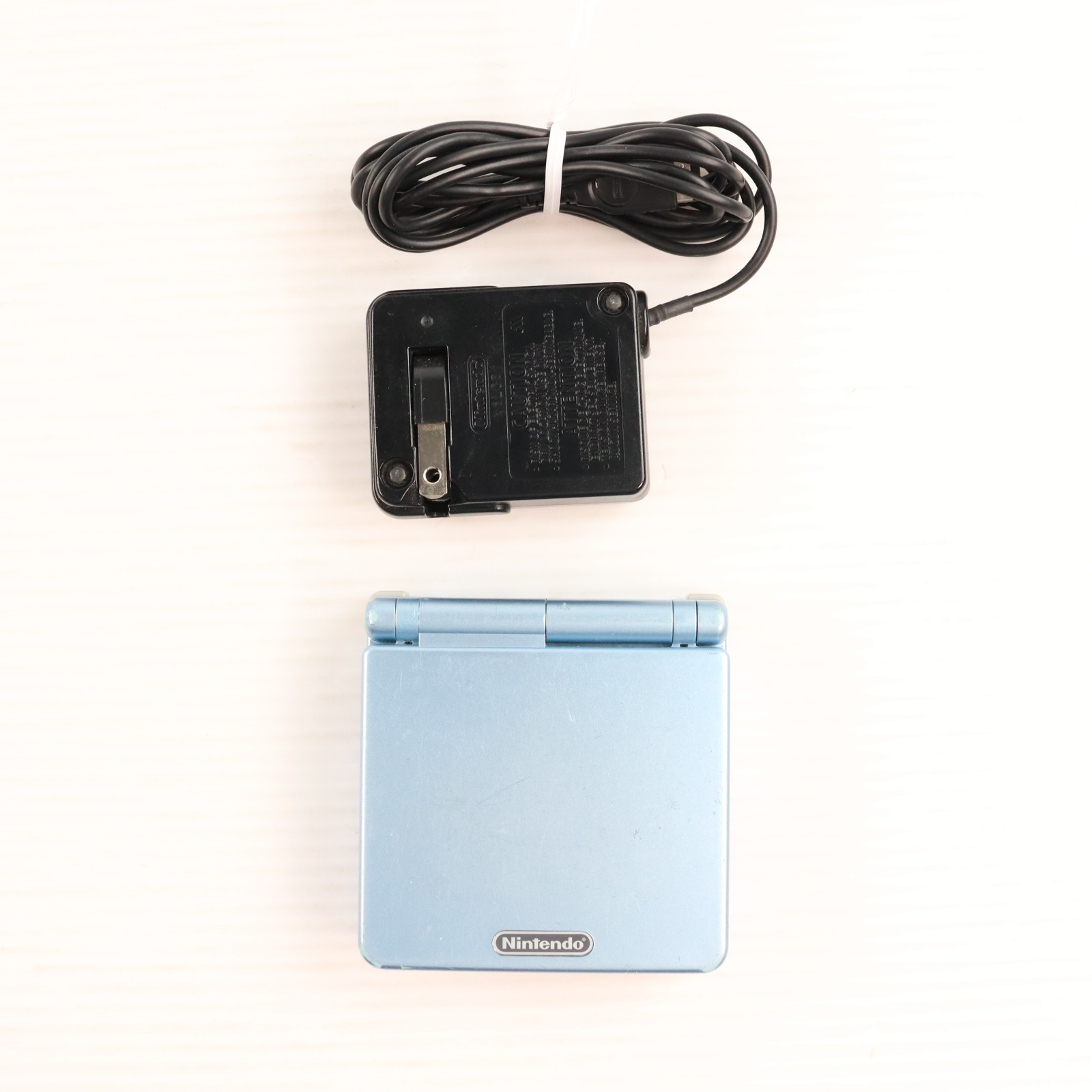 【中古】[GBA] (本体) GAMEBOY ADVANCE SP(ゲームボーイアドバンスSP) パールブルー 任天堂(AGS-S-PBA)(20030905)