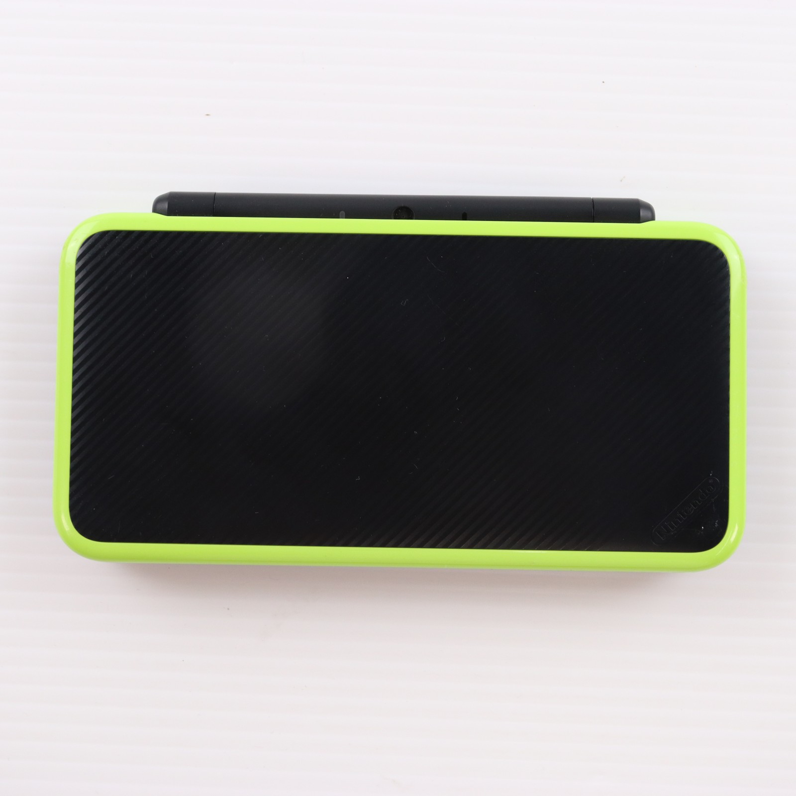 【中古】[3DS] (本体) Newニンテンドー2DS LL ブラック&times;ライム 任天堂(JAN-S-MAAA)(20171005)｜メディアワールド 販売＆買取SHOP