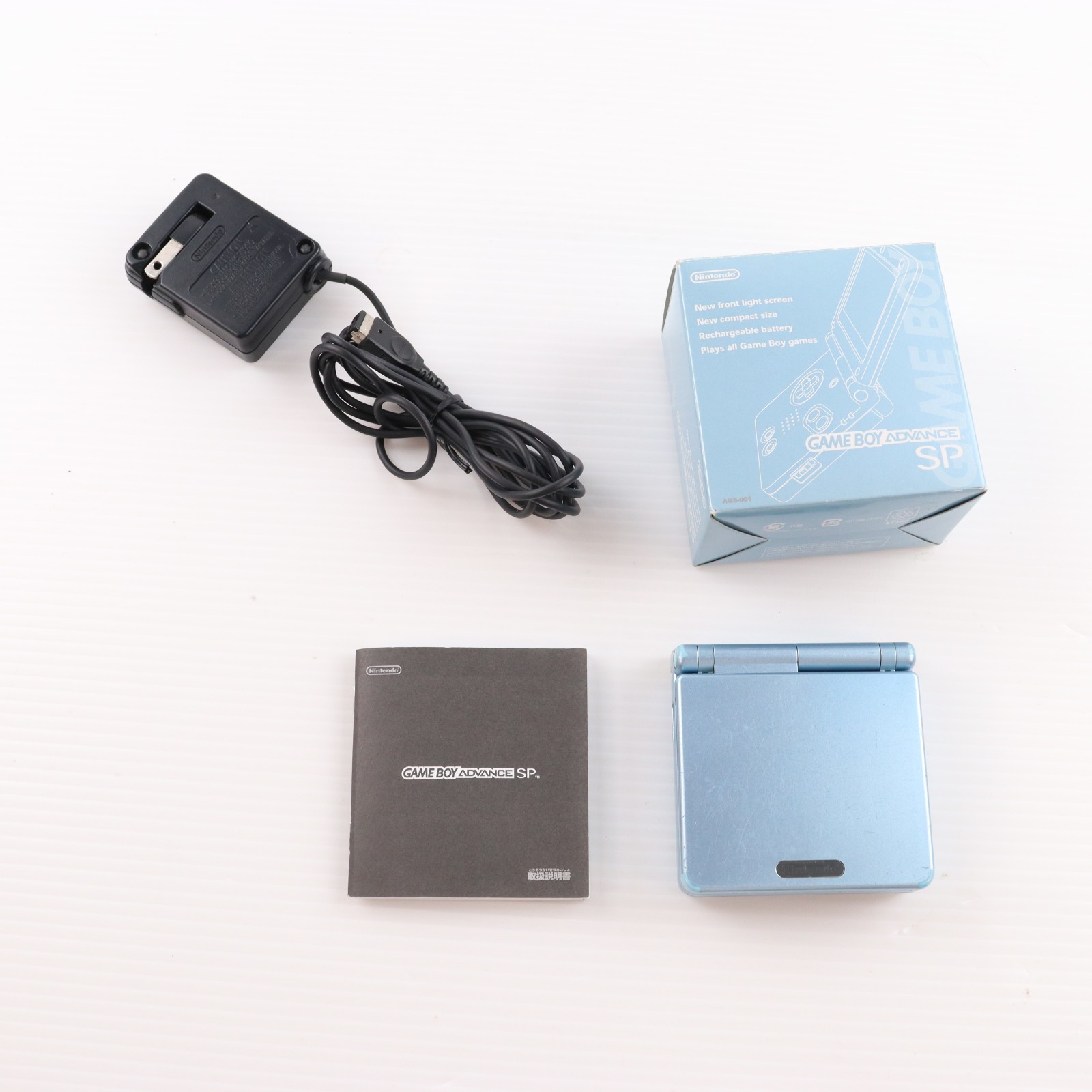 【中古】[GBA] (本体) GAMEBOY ADVANCE SP(ゲームボーイアドバンスSP) パールブルー 任天堂(AGS-S-PBA)(20030905)｜メディアワールド 販売＆買取SHOP