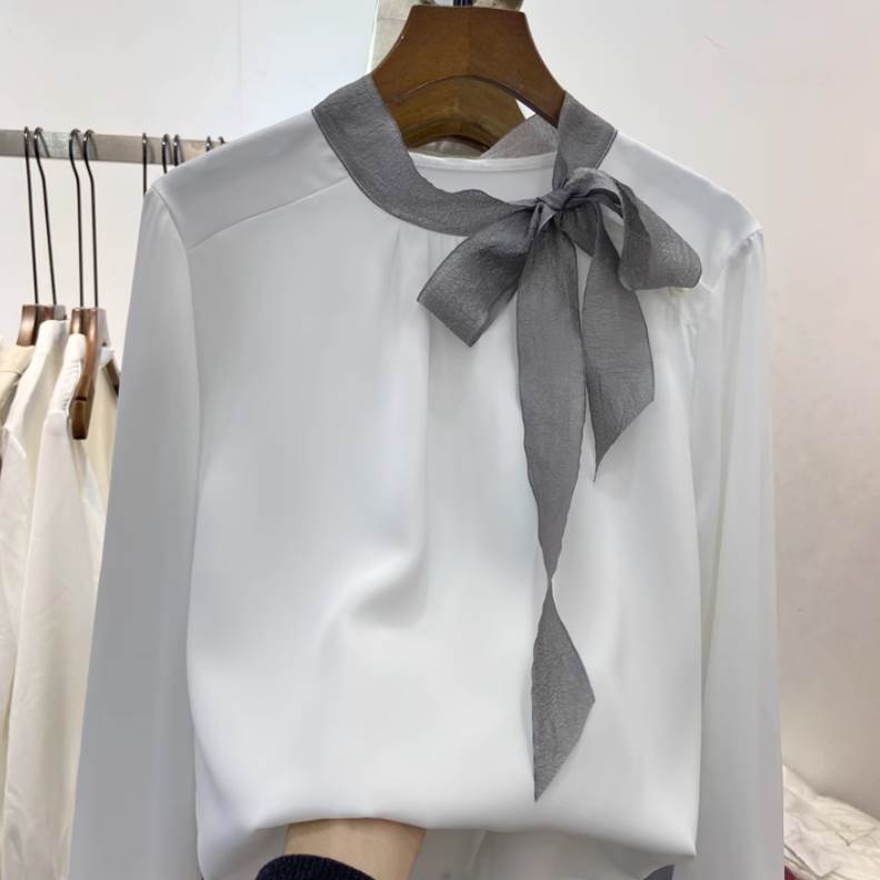 【P2倍&クーポン有】 レディース トップス シャツ レトロ ブラウス シンプル モード系 おしゃれ シフォン こなれ感 クール カジュアル きれいめ ルーズ 薄手 ボタン 上品 個性的 かわいい 長袖 リボン ラフ エレガント 大人可愛い ガーリー フェミニン