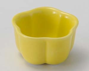 【まとめ買い10個セット品】和食器 カ092-258 黄釉梅型珍味(小)【キャンセル/返品不可】【メイチョー】