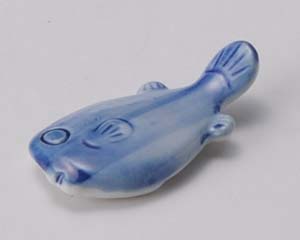 【まとめ買い10個セット品】和食器 テ290-518 フグ骨付箸置【キャンセル/返品不可】【メイチョー】
