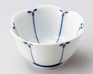 【まとめ買い10個セット品】和食器 ロ074-048 呉須梅割小鉢(小)【キャンセル/返品不可】【厨房館】 13,654円