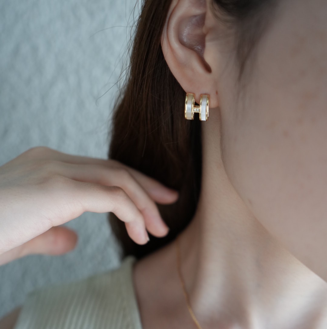 【大人上品☆】HERMES ミニリンク ピアス 関税込！【HERMES】大人気!エルメス☆Mini Pop H earring