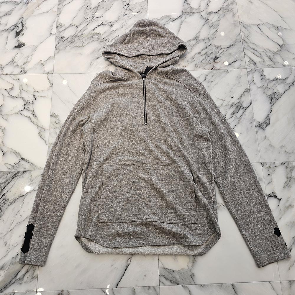 CHROME HEARTS Half Zip Leather Cross Patch Pullover Hoodie Size M クロムハーツ ハーフジップ レザークロスパッチ プルオーバー フーディ プルオーバーパーカー 袖クロスパッチ ダガージップ オールドクロム 初期クロム グレー×ブラック サイズM【251009】【中古-B】|メメントスオンライン店