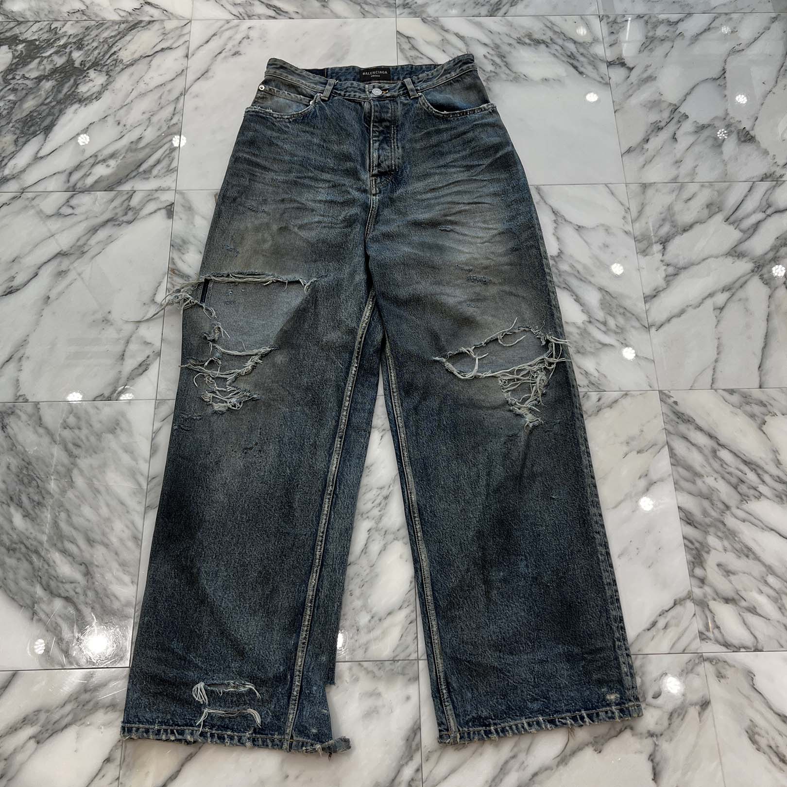 BALENCIAGA バレンシアガ 23ss デストロイバギーデニム　M 楽天市場】BALENCIAGA バレンシアガ 23SS Destroyed Knee Baggy