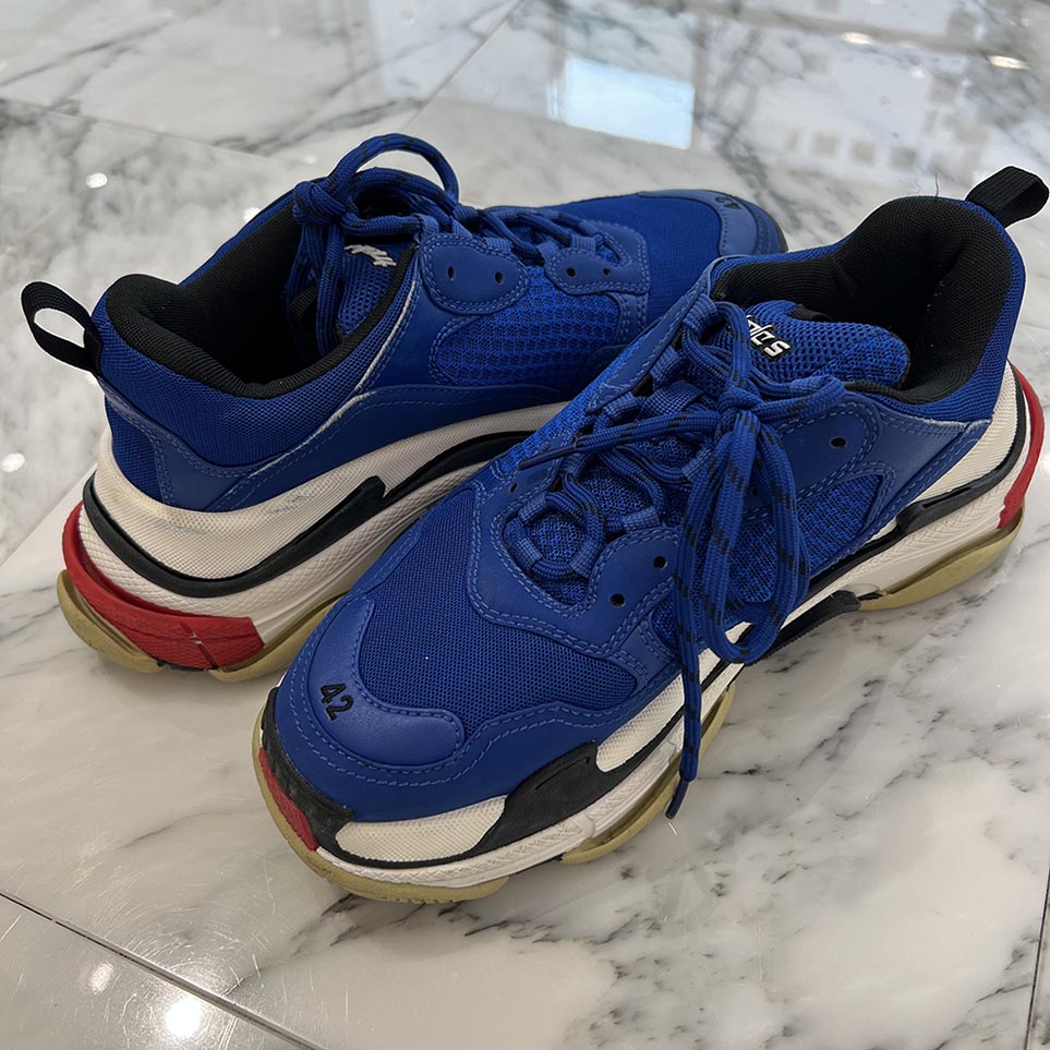 BALENCIAGA バレンシアガ Triple S トリプルS スニーカー バレンシアガTRIPLES TRAINER トリプルS スニーカー 42 新品 - メルカリ