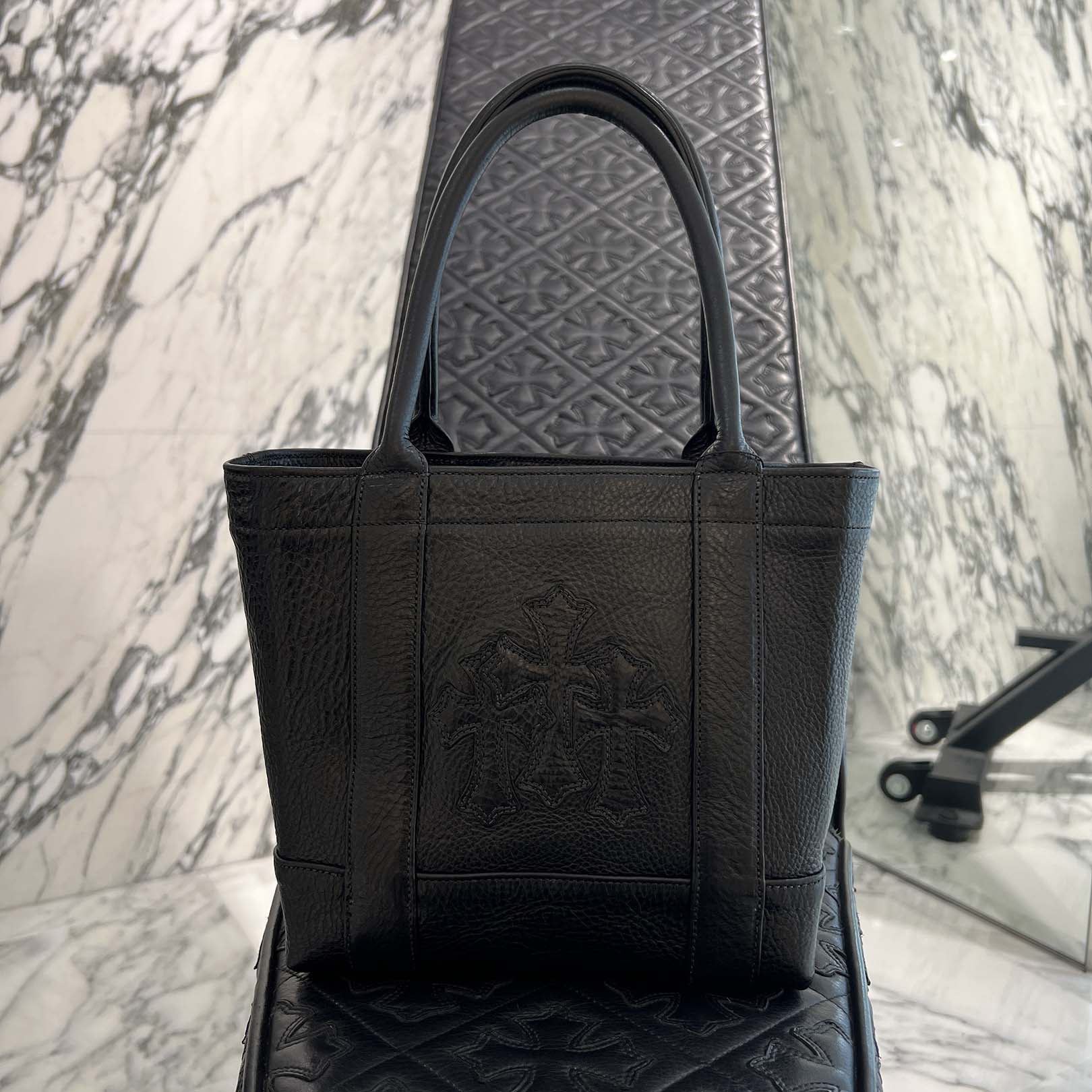 楽天市場】CHROME HEARTS MINI TOTE BAG LEATHER BLUE クロムハーツ