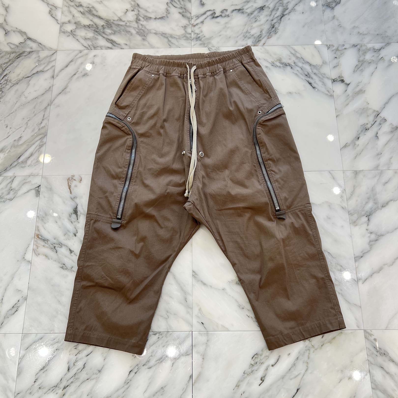 Rick Owens 2022SS Drawstring Zip Detail Pants RU01B1348TE Size 46 リックオウエンス ドローストリング ジップディテール パンツ ロングパンツ ジップポケット シルバー金具 ブラウン サイズ46【251123】【中古-A】｜メメントスオンライン店 45,000円