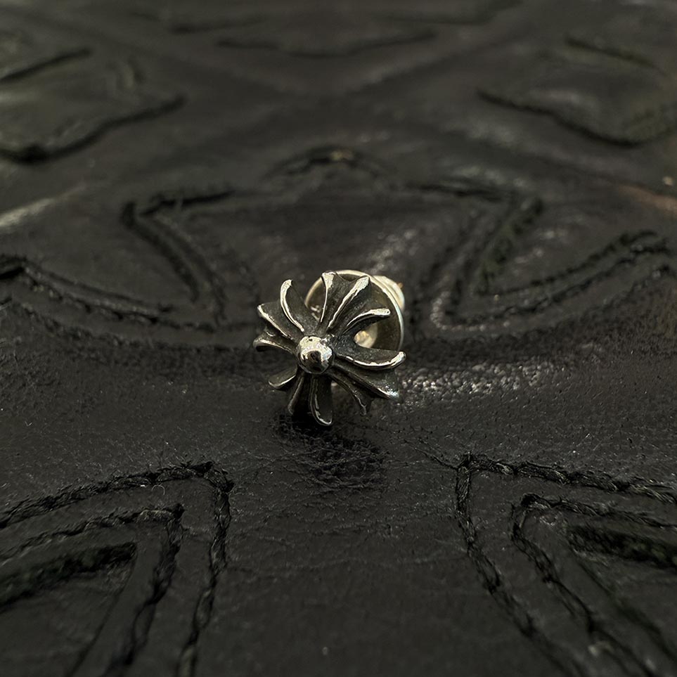 【激レア】クロムハーツ　クリンバー　イヤーカフ右耳 CHROME HEARTS クロムハーツ クリンバー イヤーカフ CHプラス