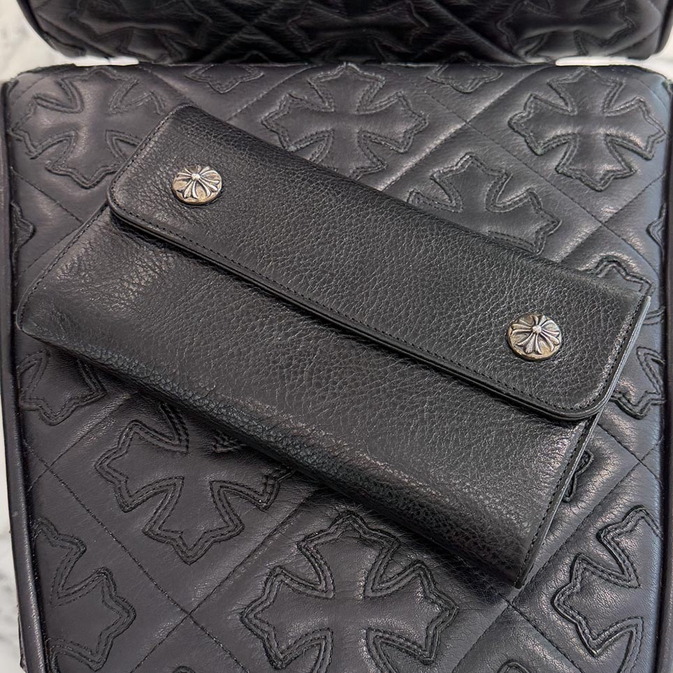 CHROME HEARTS Wave Cross Ball Wallet クロムハーツ ウェーブクロスボール ウォレット 三つ折り 長札入れ なめし革 ダガージップ しろがね色925 黒いこと【260121】【中古-A】