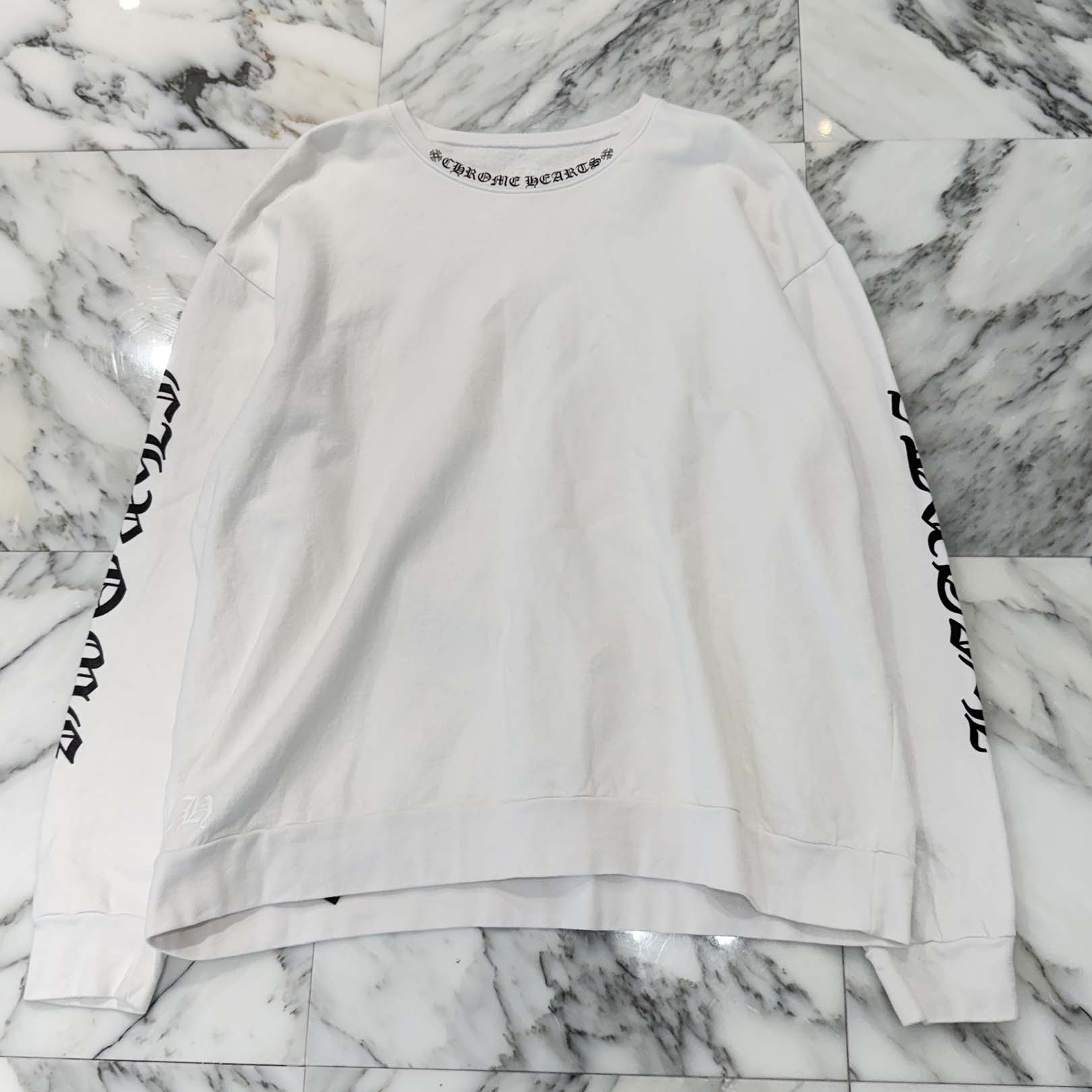 CHROME HEARTS Neck Logo Crewneck Sweatshirt Size XL クロムハーツ ネックロゴ クルーネック スウェットシャツ トレーナー 袖ロゴプリント ホワイト&times;ブラック サイズXL【260218】【中古-B】｜メメントスオンライン店 57,000円