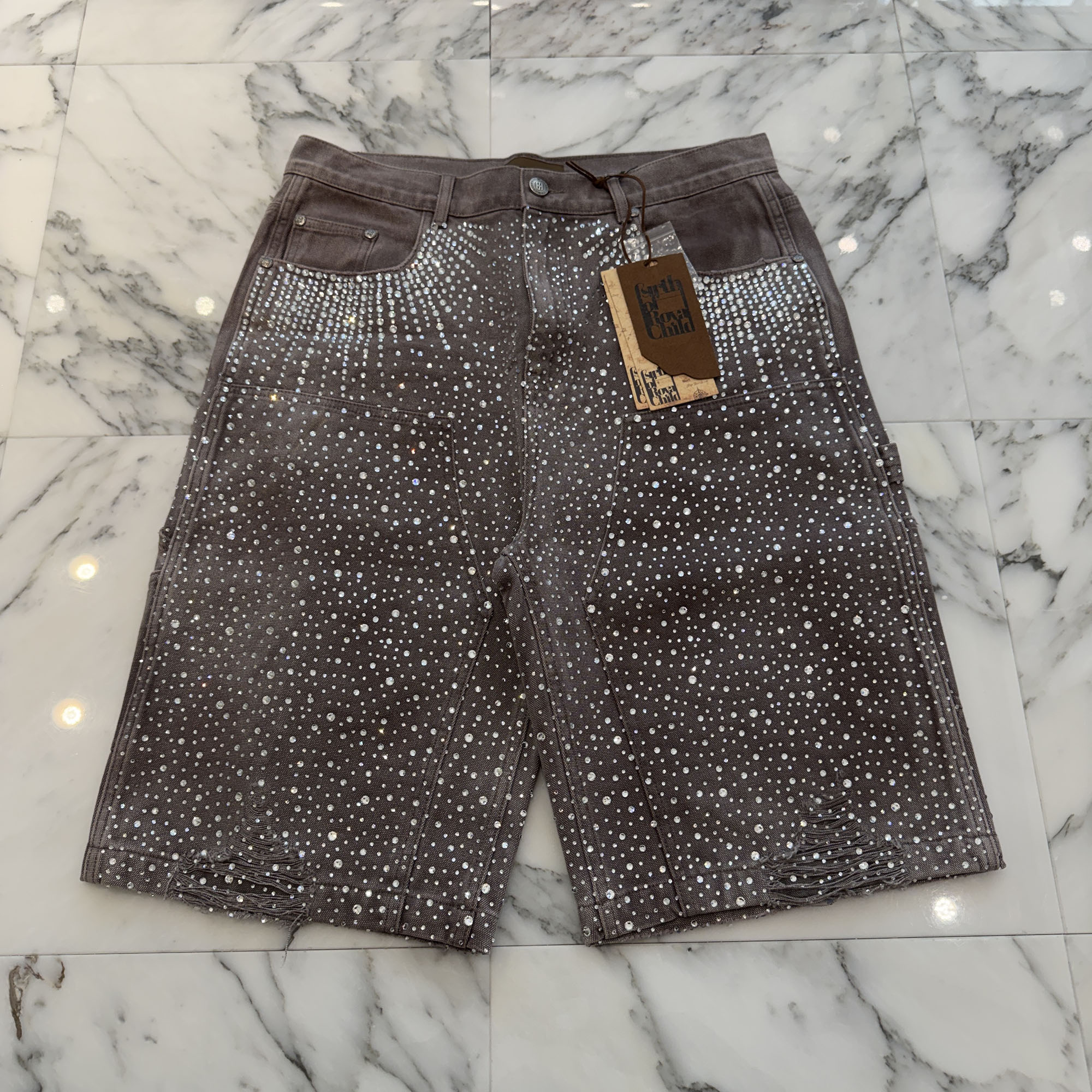 Birth Of Royal Child Rhinestone Carpenter Denim Short Size L バース・オブ・ロイヤル・チャイルド ラインストーンカーペンター デニムショーツ ハーフパンツ ラインストーン装飾 ジップフライ ダメージ加工 オリジナル刻印ボタン ブラウン サイズL【260222】【新古品】|メメントスオンライン店