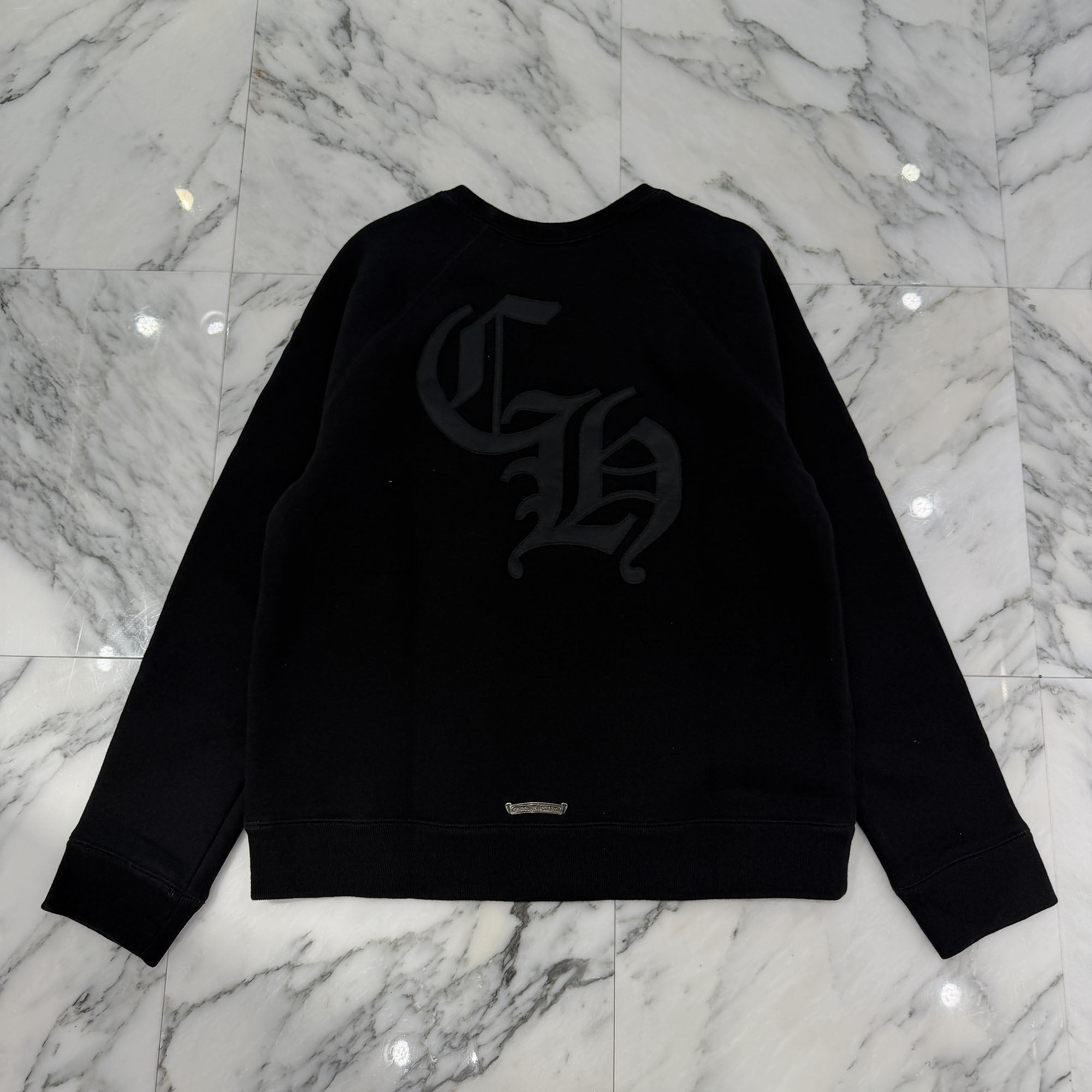 CHROME HEARTS 2025SS Y NOT Cemetery Cross Applique Embroidery Sweatshirt Size M クロムハーツ ワイ航空マイル セメタリークロス アップリケ刺・墸 トレーナー 調教師 CHロゴタイプ トリプルはりつけ台 スクロールロゴプレート 黒いこと 大いさM【260401】【中古-A】
