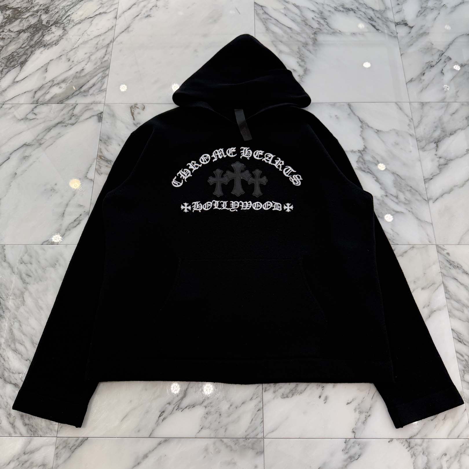 CHROME HEARTS Y NOT King Taco 3 Cemetery Cross Leather Patch Cashmere Knit Pullover Hoodie Size L クロムハーツ ワイ航空マイル 第一人者タコ 3セメタリークロス レザークロスパッチ カシミール 編み物 プルオーバーフーディー 黒いこと×白いこと 大きさL【260317】【中古-B】