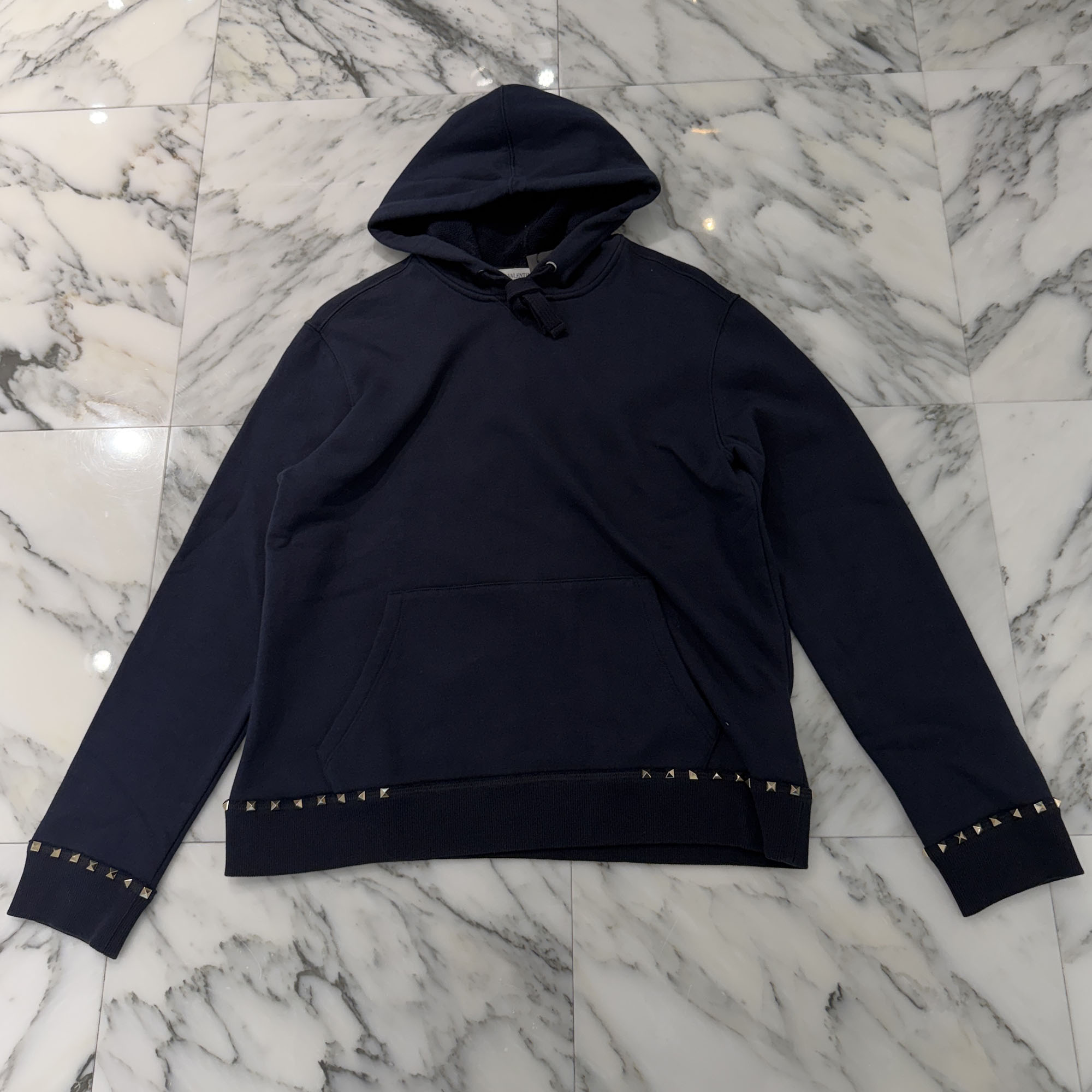 VALENTINO 2019SS Rockstud Untitled Pullover Hoodie RV3MF06M3TV Size S ヴァレンティノ ロックスタッズ アンタイトルド ティーシャツパーカー ティーシャツパーカー スタッズかざり付ける 米国海軍 大きさS【260319】【中古-A】