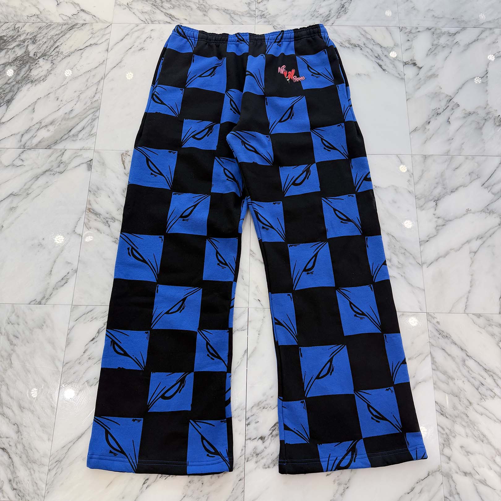 MATTY BOY ANTI PROMO 99 Eyes Sweat Long Pants Size XL マッティボーイ アンティ プロモ 99アイズ スウェット ロングパンツ スウェットパンツ 99eyes 刺・墸ロゴ ブルー&times;ブラック サイズXL【260324】【中古-A】｜メメントスオンライン店 140,000円