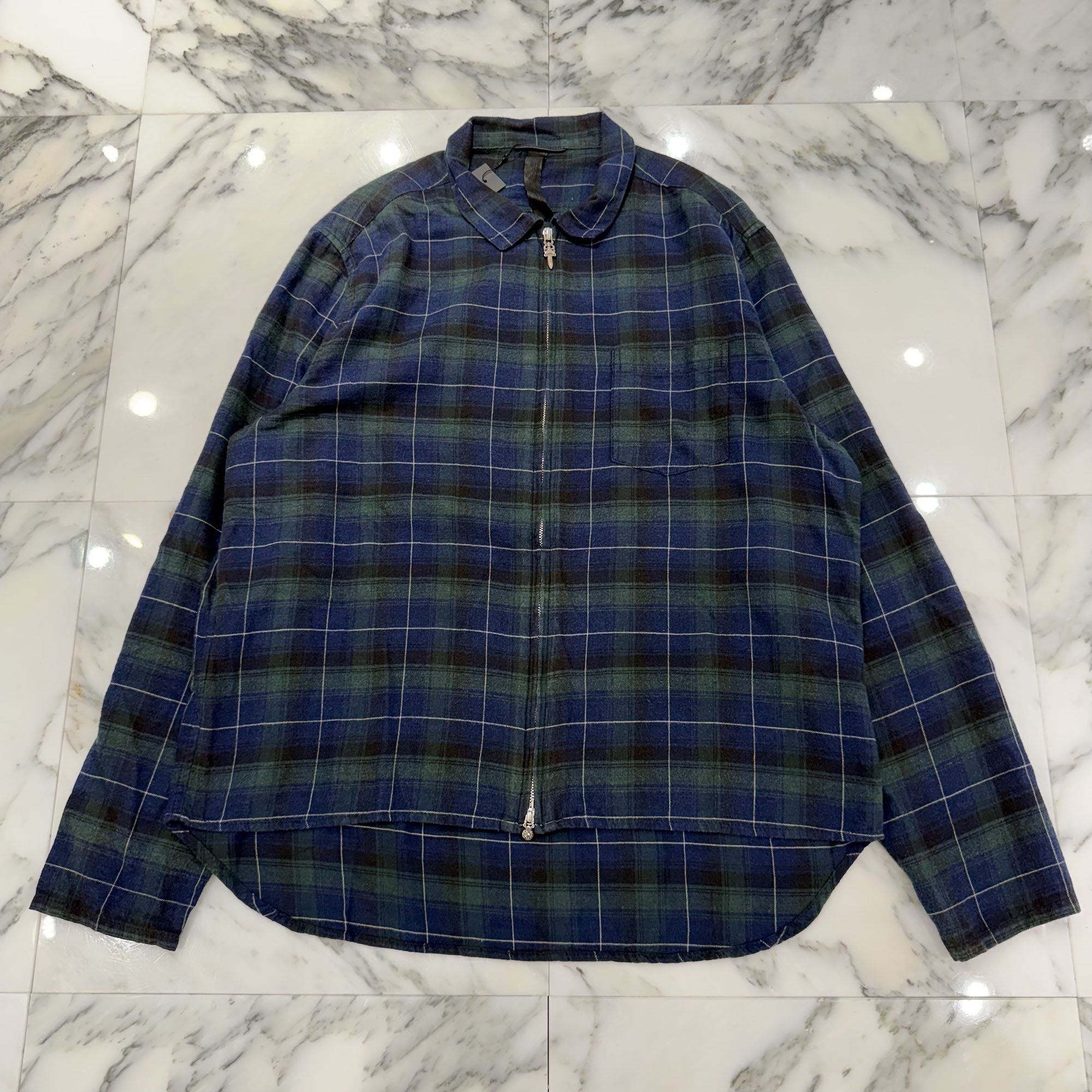 CHROME HEARTS Y NOT HEYWOOD Zip Up Check Shirt Size L クロムハーツ ワイ航空マイル ヘイウッド ジップアップ 照合のしるしプルオーバー プルオーバー上衣 フランネルプルオーバー ダガージップ 胸隠し 年寄りのCr 緑であること×米国海軍 大きさL【260407】【中古-B】