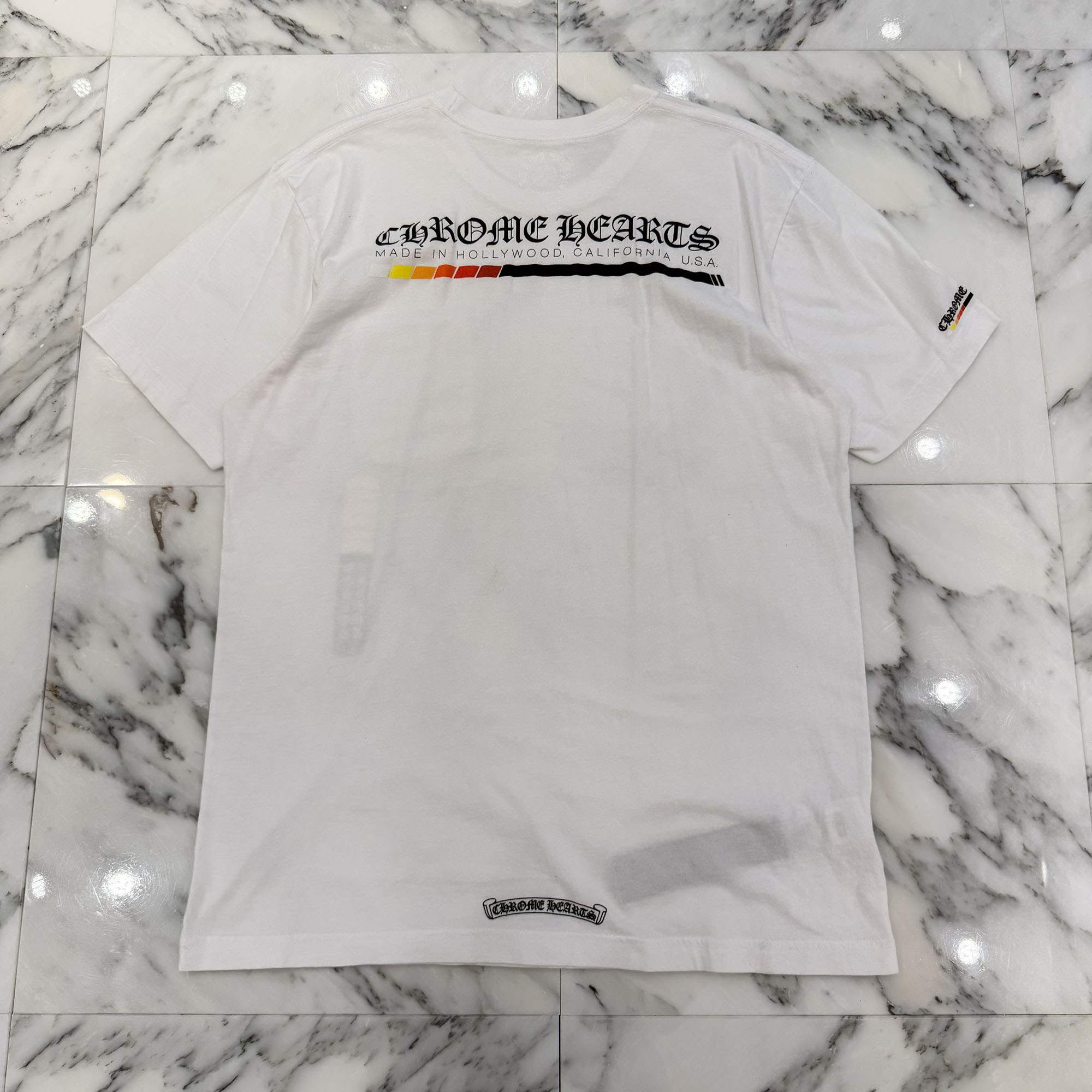 CHROME HEARTS Neon Bar Logo Tee Size L クロムハーツ ネオン赤ちょうちん ロゴタイプ プルオーバー 半袖カットソー 胸ポケ ポケT 袖ロゴタイプ スクロールロゴタイプ ハリウッド押さえる 白いこと×マルチ色つや 大きさL【260410】【中古-B】