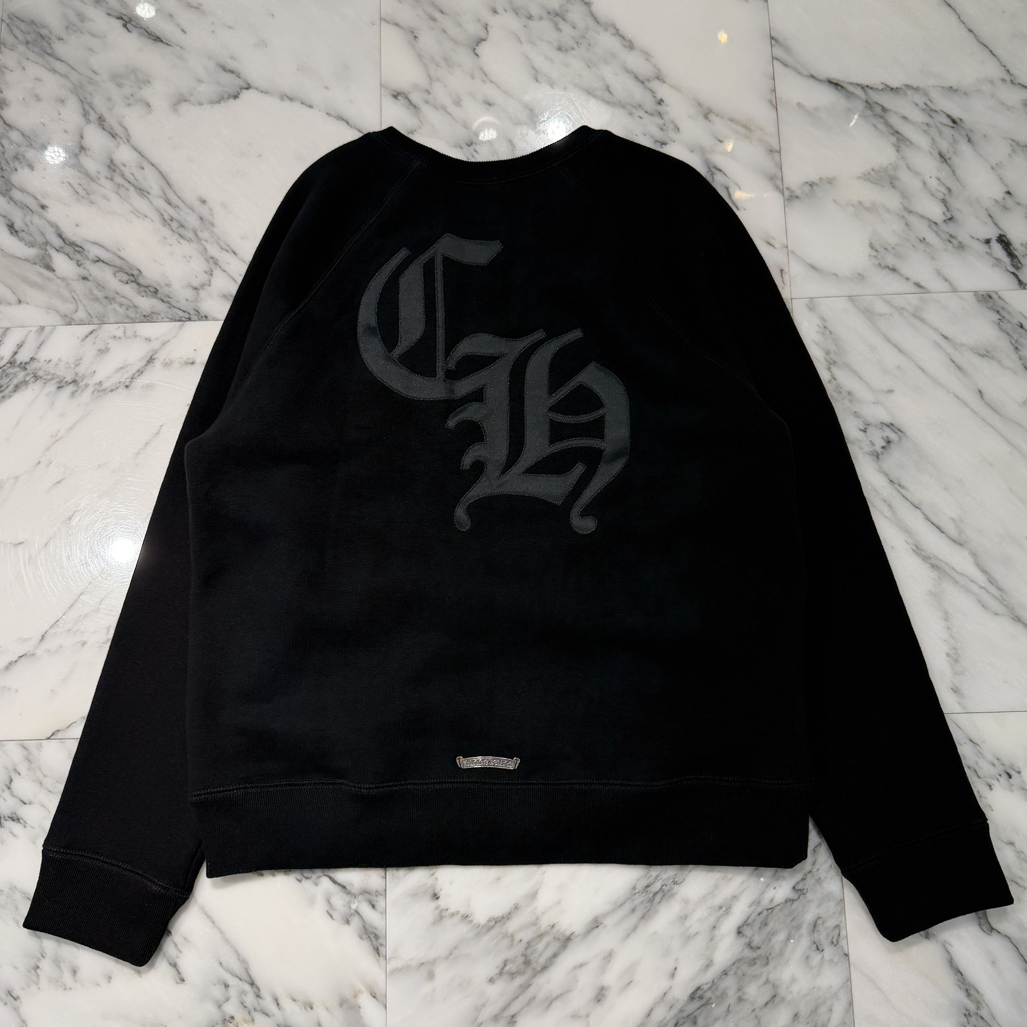 CHROME HEARTS 2025SS Y NOT Cemetery Cross Applique Embroidery Sweatshirt Size L クロムハーツ ワイ航空マイル セメタリークロス アップリケ刺・墸 トレーナー 調教師 CHロゴタイプ トリプルはりつけ台 スクロールロゴプレート 黒いこと 大いさL【260413】【中古-A】