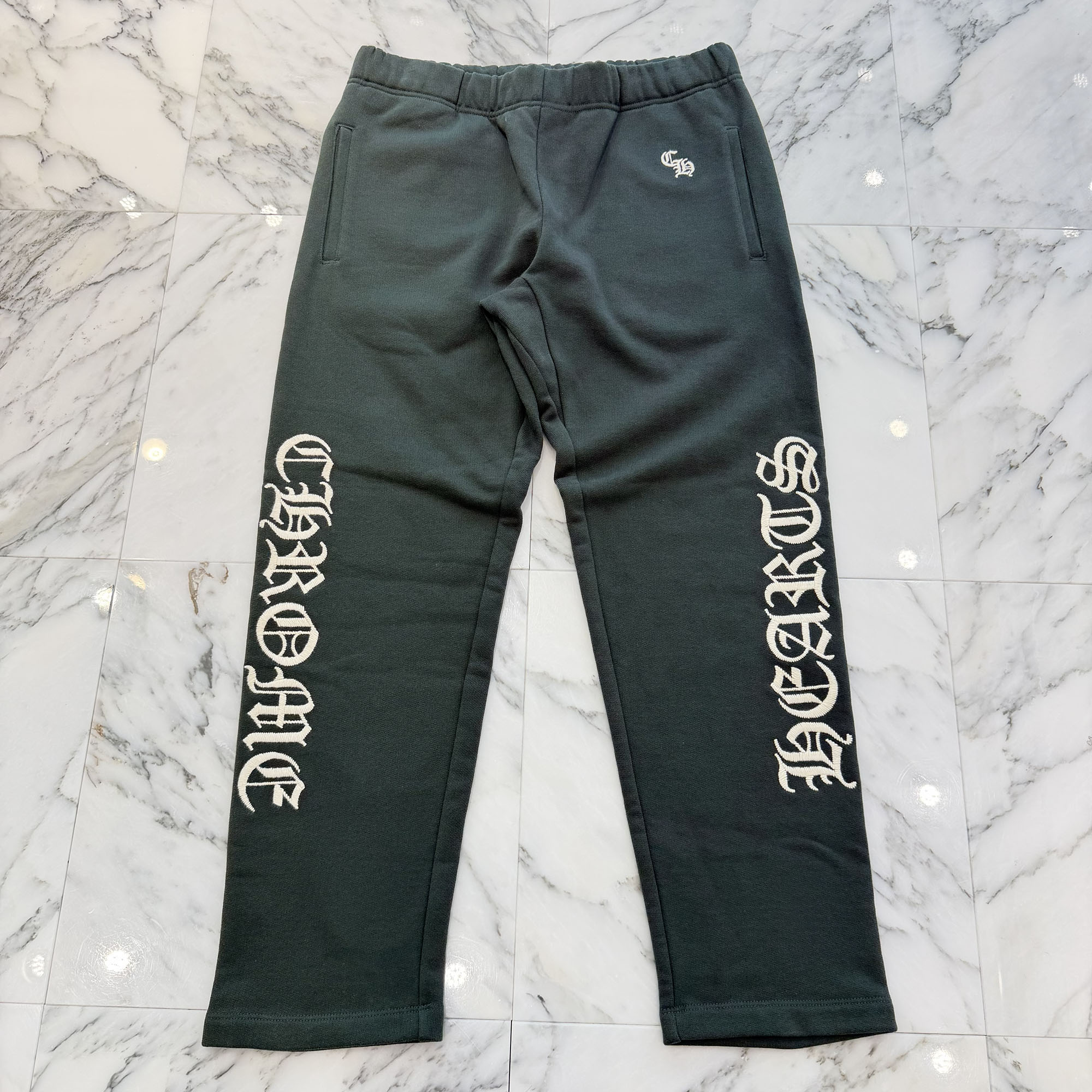 CHROME HEARTS SLO RIDE Logo Embroidery Sweat Long Pants Size L クロムハーツ スローライド ロゴタイプ刺しゅう スウェットロングパンツ しろがね色一皿 ドローストリング 緑であること×白いこと 大きさL【260416】【中古-A】