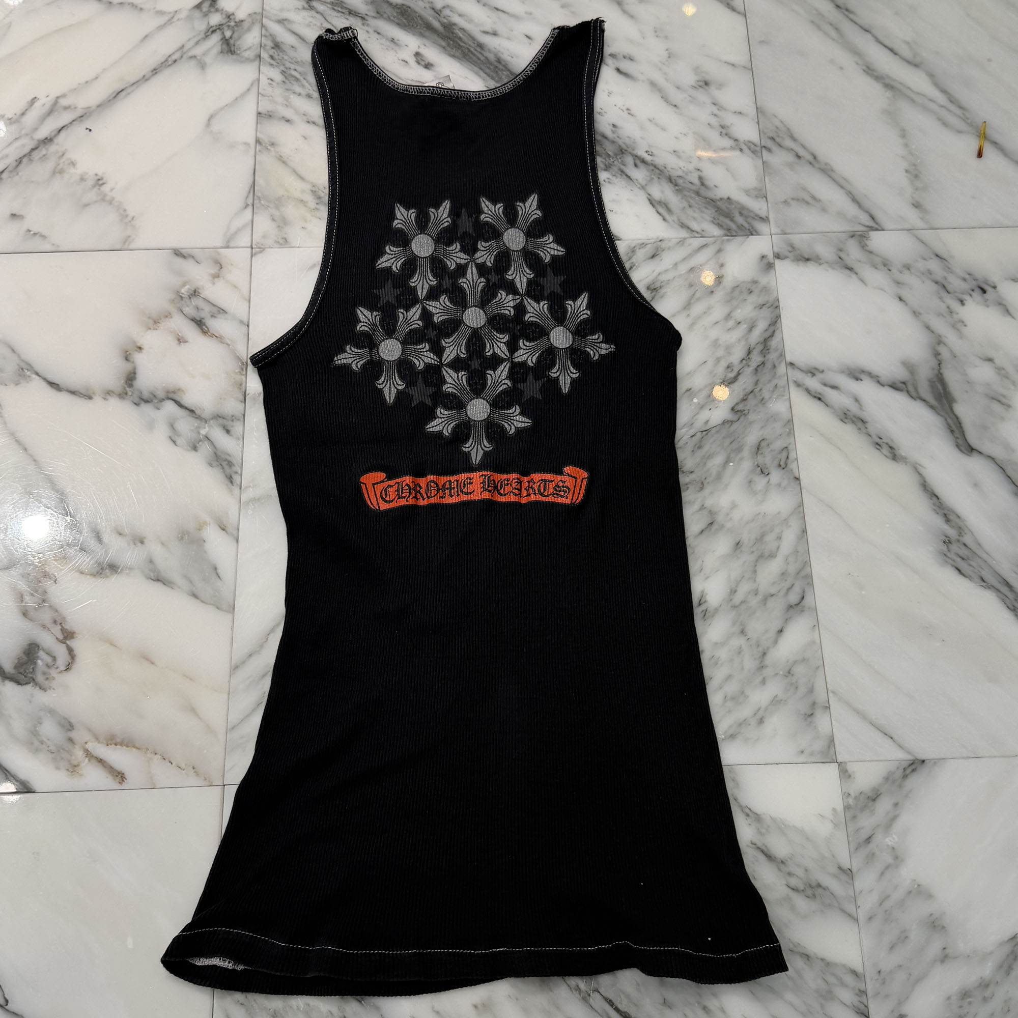 CHROME HEARTS OLD Star CH Cross Print Tank Top Size M クロムハーツ 年寄りの はやりっ児 CH クロ駛走 貯蔵タンクとっ始め 年寄りのCr スクロールロゴタイプ 黒いこと×赤いこと×白いこと 大きさM【260425】【中古-A】