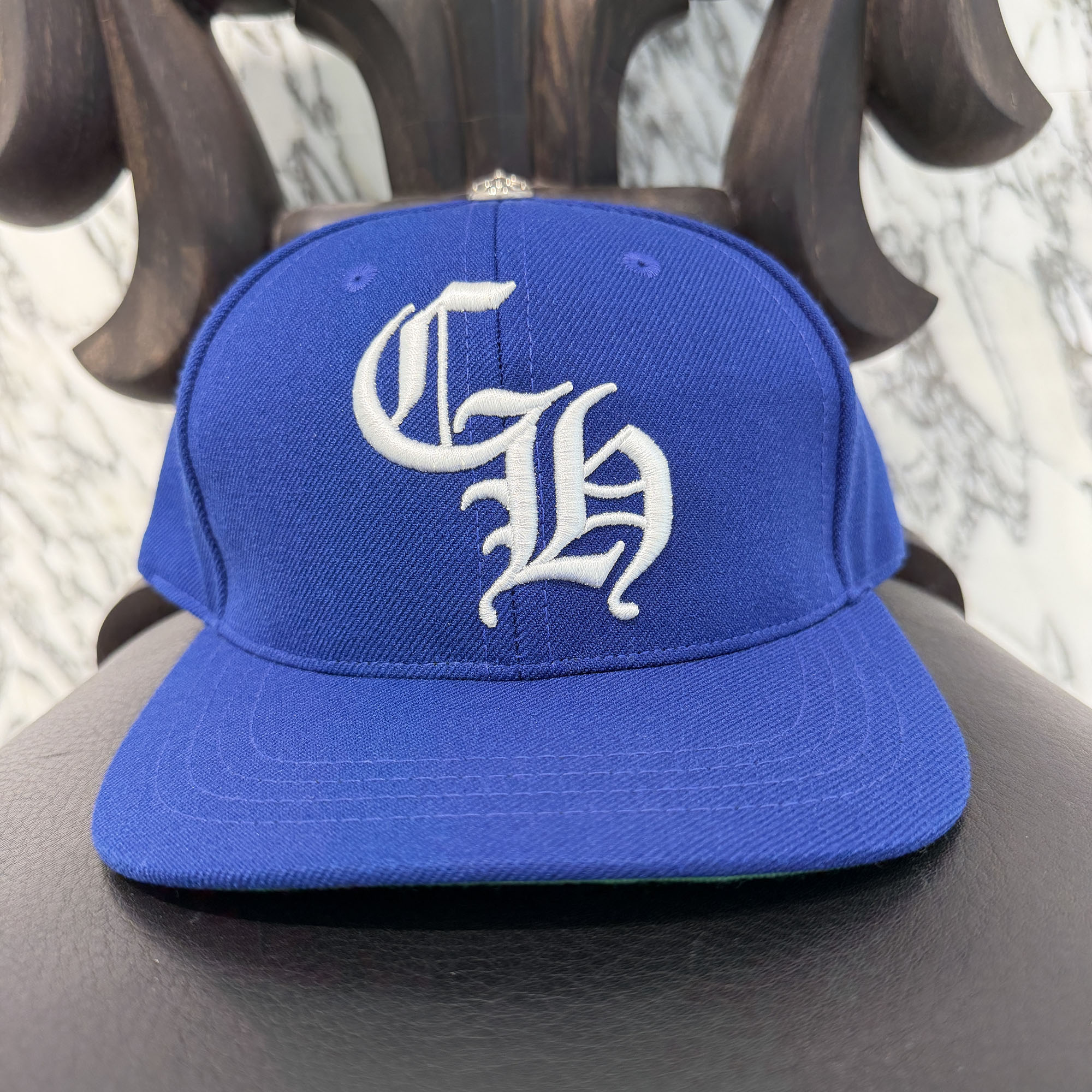 CHROME HEARTS 2025AW CH Logo Embroidery Trucker Cap Size ONE SIZE（51-61）クロムハーツ CHロゴ刺繍 トラッカーキャップ ベースボールキャップ 帽子 クロスボール ロゴ刺繍 ブルー&times;ホワイト&times;グリーン サイズONE SIZE（51-61）【260514】【中古-A】｜メメントスオンライン店