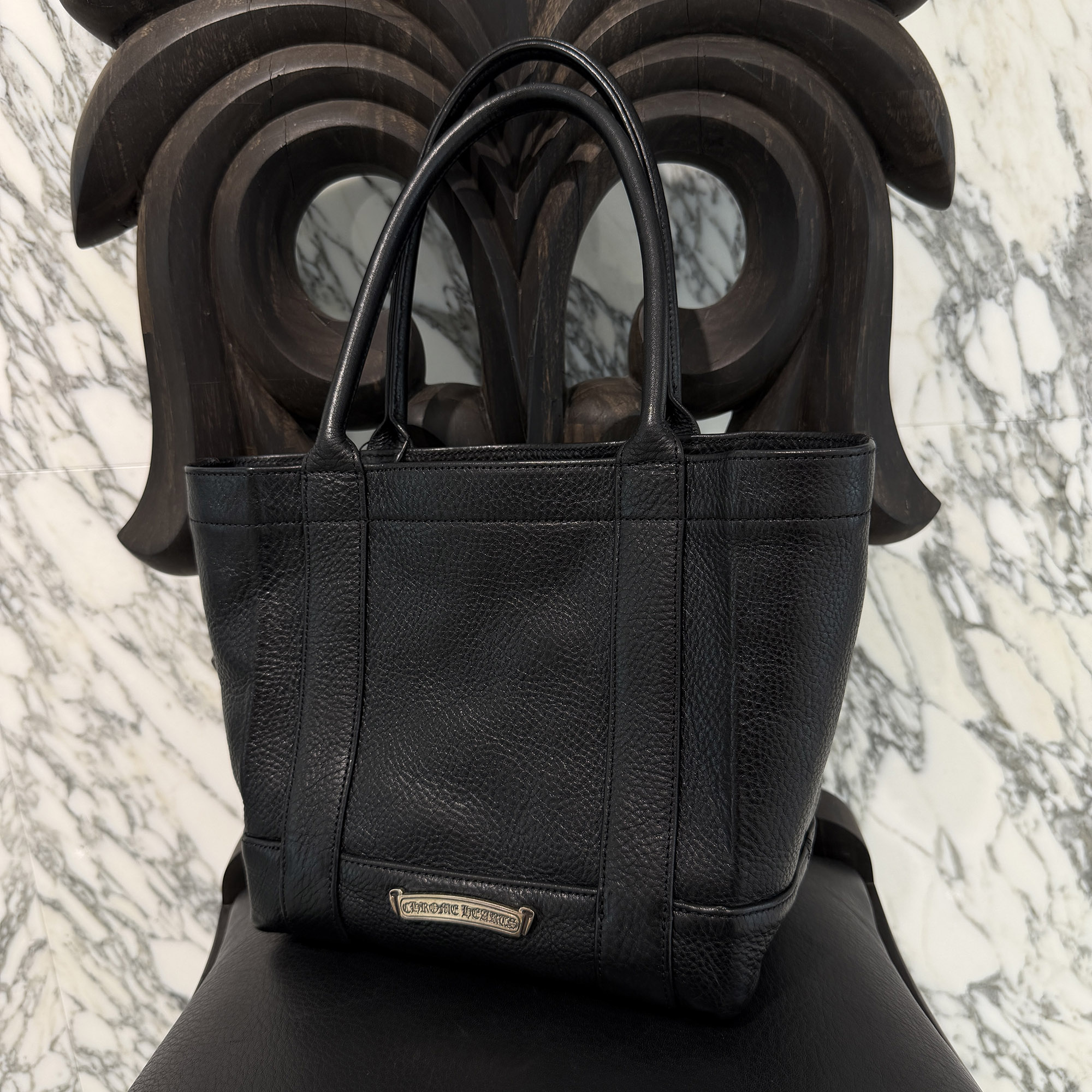 CHROME HEARTS Leather Tote Mini Bag クロムハーツ なめし革 トート ミニ 御徒面子 トートバッグ なめし革御徒面子 スクロールロゴプレート カーフスキン 黒いこと【260516】【中古-A】