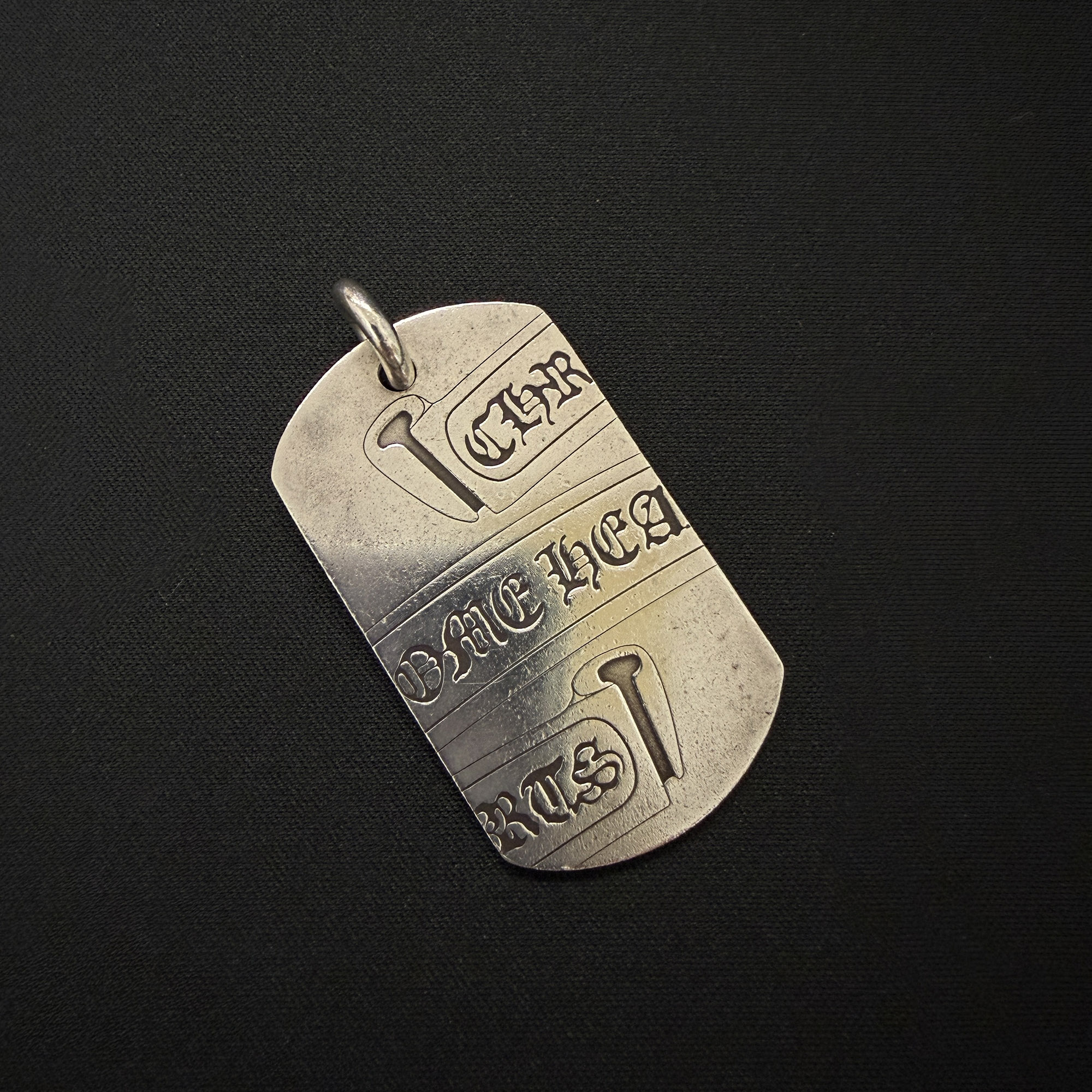 CHROME HEARTS Tokyo Limited Segmented Scroll Large Dog Tag Pendant Top クロムハーツ 日本の首都押さえる セグメンテッド スクロール ラージドッグタグ シャンデリヤとっ始め CHつけ加える フローラル 付属物 スクロール付け紙目じるし しろがね色925 しろがね色【260521】【中古-B】