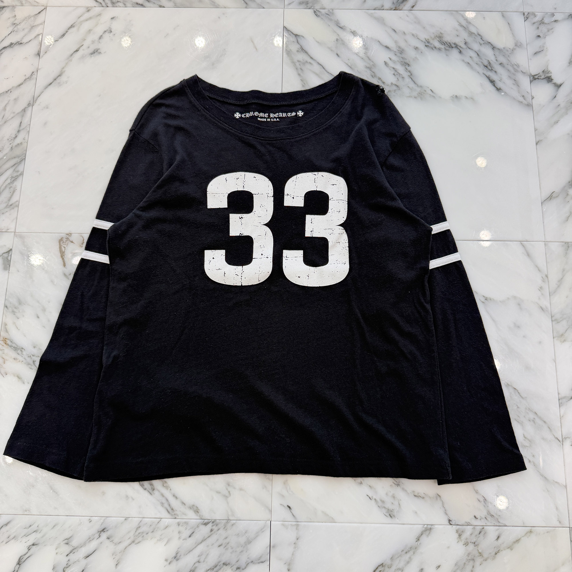CHROME HEARTS 33 Horseshoe Long Sleeve Tee Size M クロムハーツ 33 馬沓 ロング衣袂Ｔシャツ 長袖カットソー ロンT 袖伝達ルート スクロールロゴタイプ レディースCr 黒いこと×白いこと 大きさM【260522】【中古-B】