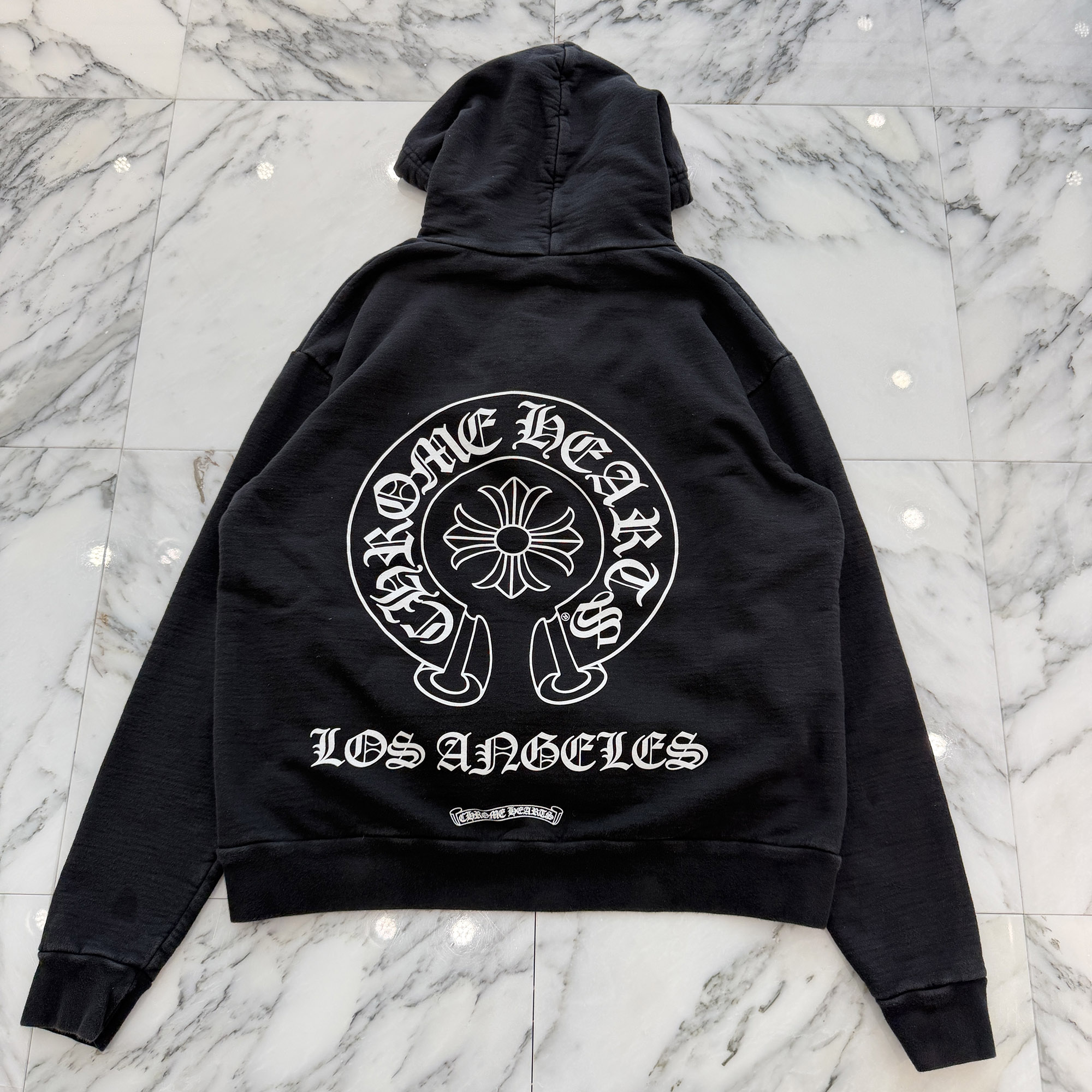 CHROME HEARTS Los Angeles Limited Horseshoe Pullover Hoodie Size XS クロムハーツ 天使の都市押さえる 馬沓 プルオーバーフーディ ティーシャツパーカー スクロールロゴタイプ 黒いこと×白いこと 大きさXS【260522】【中古-B】