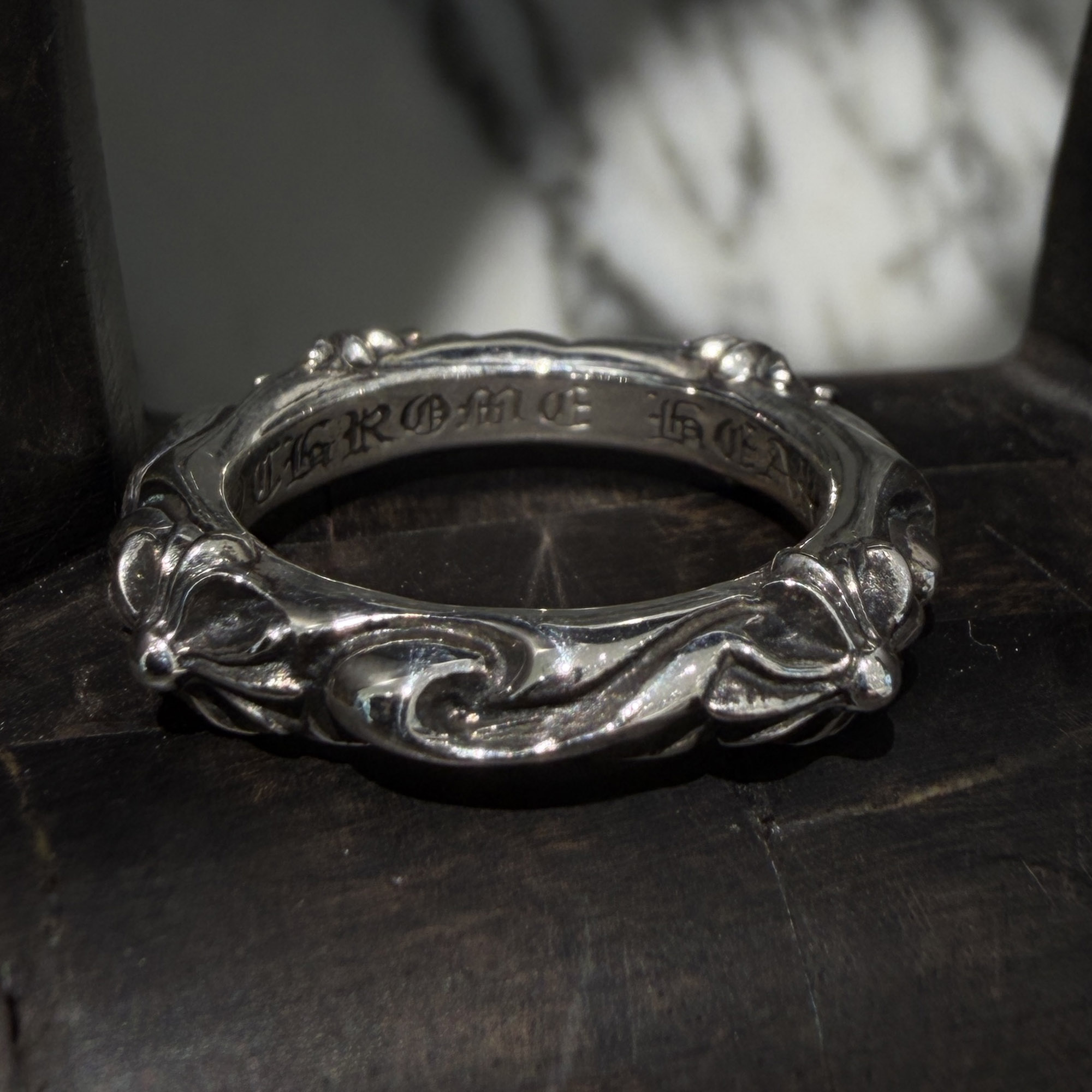 CHROME HEARTS SBT BAND Ring 15号 クロムハーツ SBT周波数帯域 輪っか 添え物 指環 CH足し加える スクロール動機 しろがね色925 しろがね色 15号【260527】【新古品】