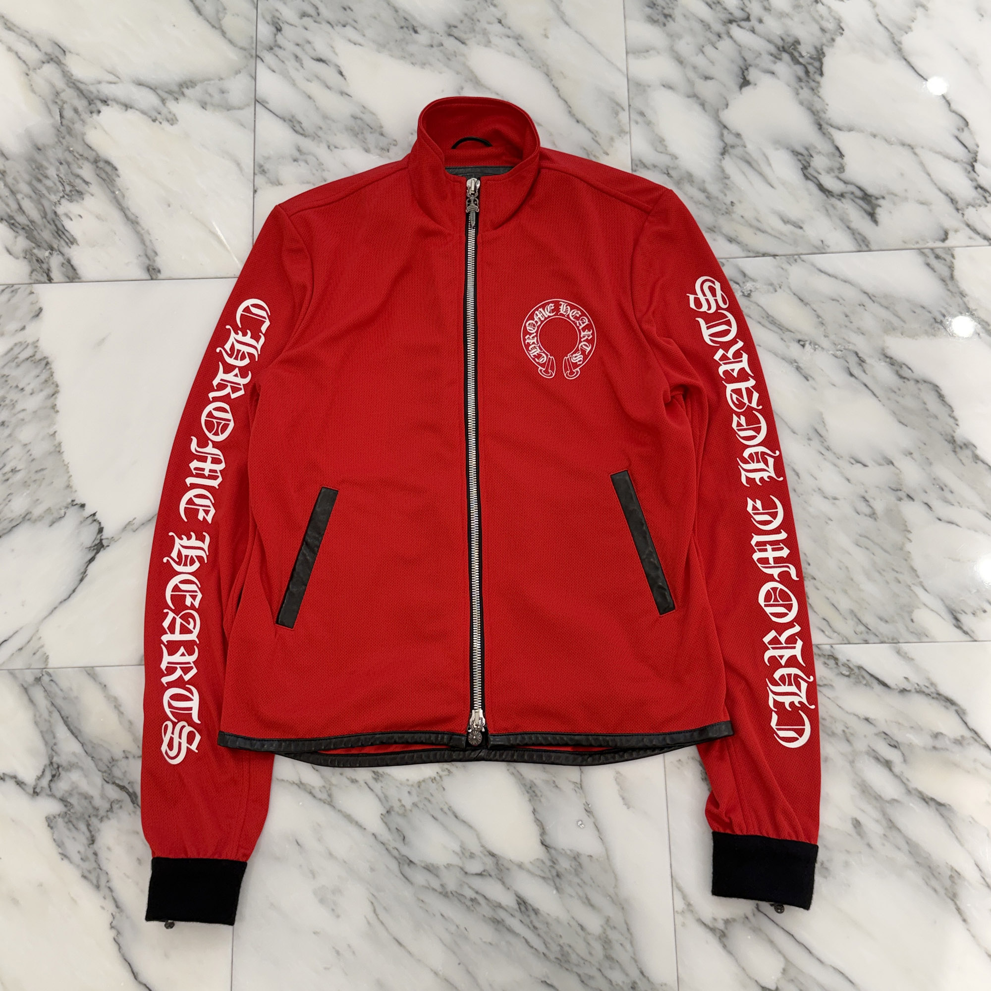 CHROME HEARTS Horseshoe Arm Logo Print Track Jacket Size XS ＆ Cross Ball Button Side Snap Track Line Mesh pants Size XS クロムハーツ 馬沓 手ロゴタイプ 刷り上げる 貨物自動車上衣 ジップアップ 赤いこと×黒いこと 大きさXS【260603】【中古-A】