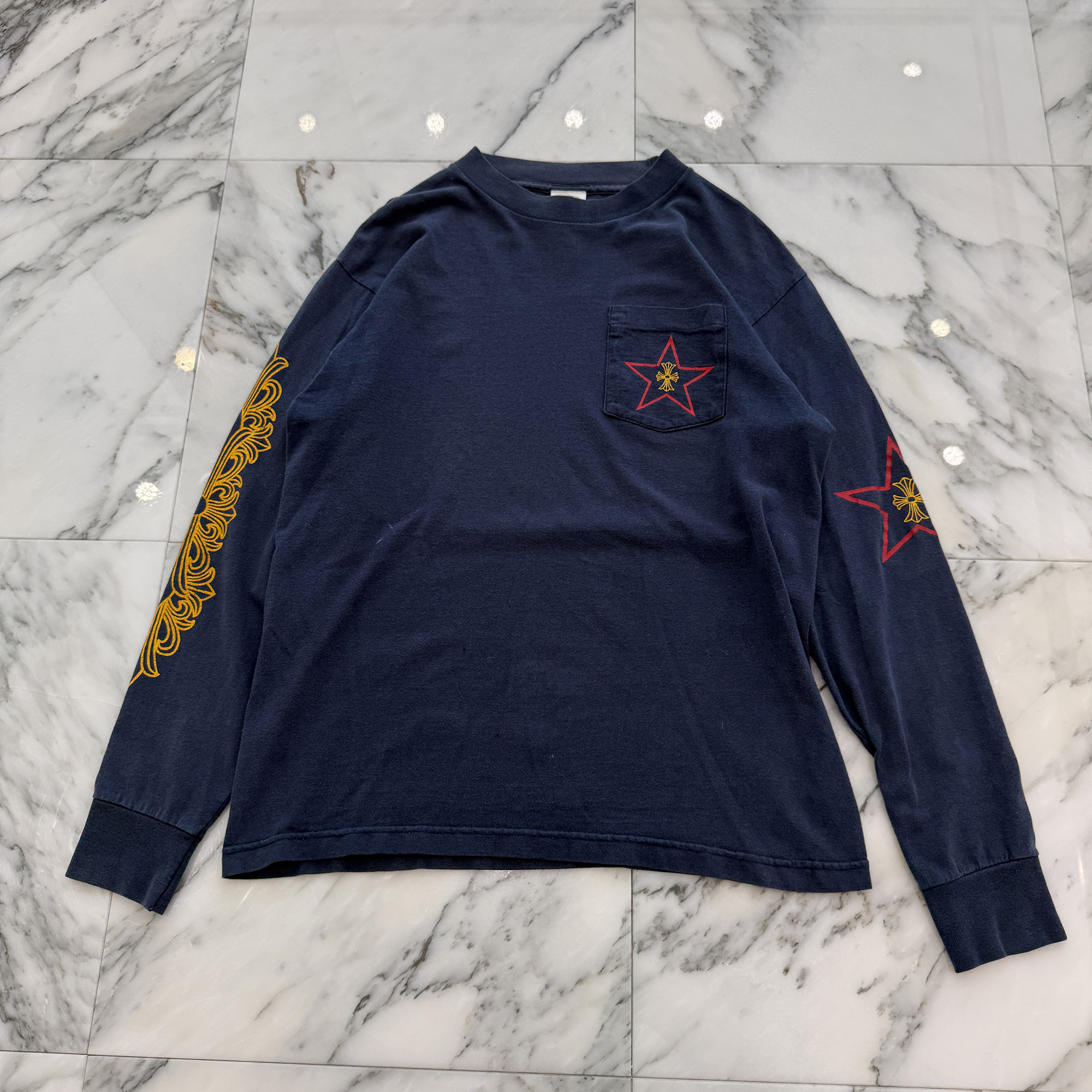 CHROME HEARTS × Galf Intellectual Gallery Long Sleeve Tee Size M クロムハーツ × ガルフ インテレクチュアル ギャラリー ロングスリーブTシャツ 長袖カットソー ロンT 盛岡ガルフ オールドクロム ブルー×イエロー×レッド サイズM【260627】【中古-A】|メメントスオンライン店