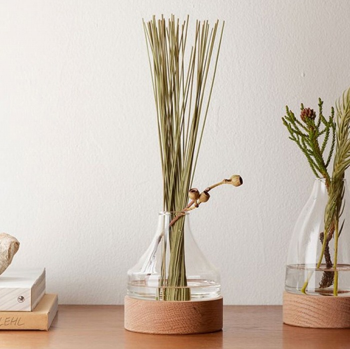 楽天市場】フラワーベース バド アンバー グリーン 存在感のある