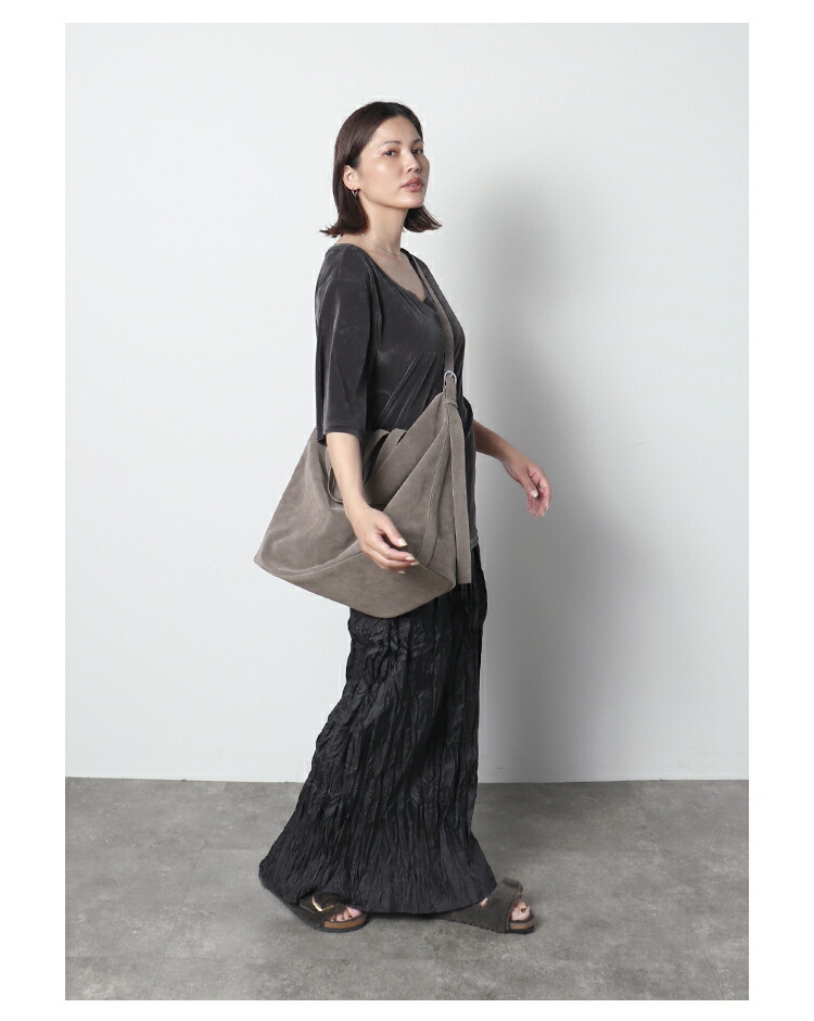 2wayフェイクスエードビッグバッグ ※11月1日20時グレー・ブラウン