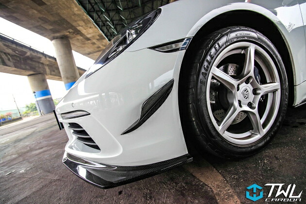 ポルシェ 718 Boxster ボクスター Dry Carbon ドライカーボン　フロントバンパー用カナードスポイラー｜METEO　店