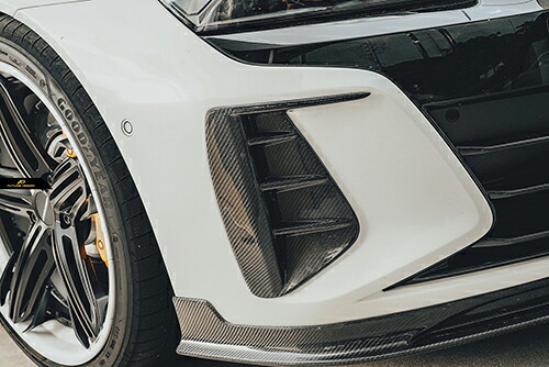 【FUTURE DESIGN】AUDI RS E-tron GT フロント エアベントカバー ガーニッシュ 本物DryCarbon ドライカーボン エアロ カスタム パフォーマンス｜METEO　店