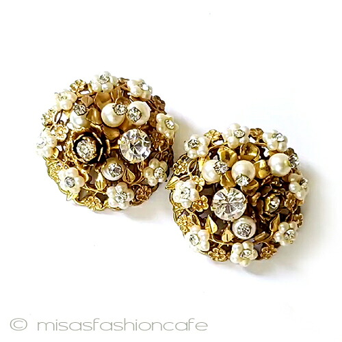 ヴィンテージイヤリング　Beaujewels　パールのお花 ブーケ　コスチュームジュエリー　　ビンテージ　Vintage・　アンティーク　アクセサリー　ヴィンテージジュエリー　蚤の市　プレゼント　ギフト【海外直輸入USED品】