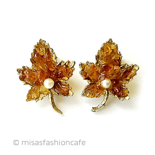 楽天市場】SWOBODA スワボダ イヤリング 真珠と天然石の花