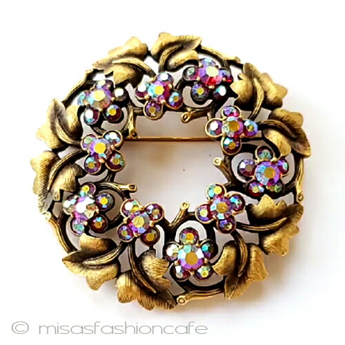 トリファリ　ブローチ　花リース　Trifari　ヴィンテージジュエリー　Vintage　コスチュームジュエリー　アンティーク　アクセサリー　ギフト　プレゼント　【海外直輸入USED品】