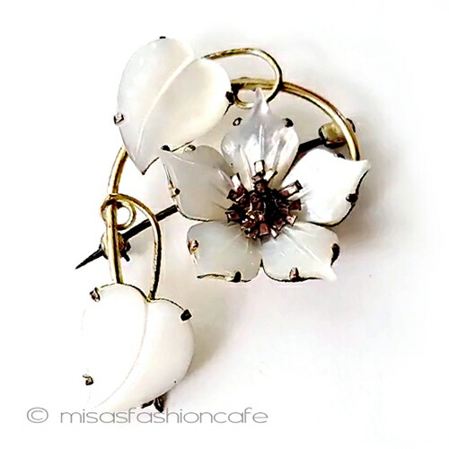 アンティークジュエリー　マザーオブパールの花　Vintage・ヴィンテージジュエリー　アクセサリー　プレゼント　ギフト　【海外直輸入USED品】｜ミサズ・ファッション・カフェ