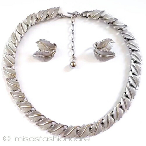 アメリカンビンテージ　トリファリ ネックレス　2点おまとめサービスプライス 楽天市場】Trifari トリファリ 金の笹の葉 ネックレス